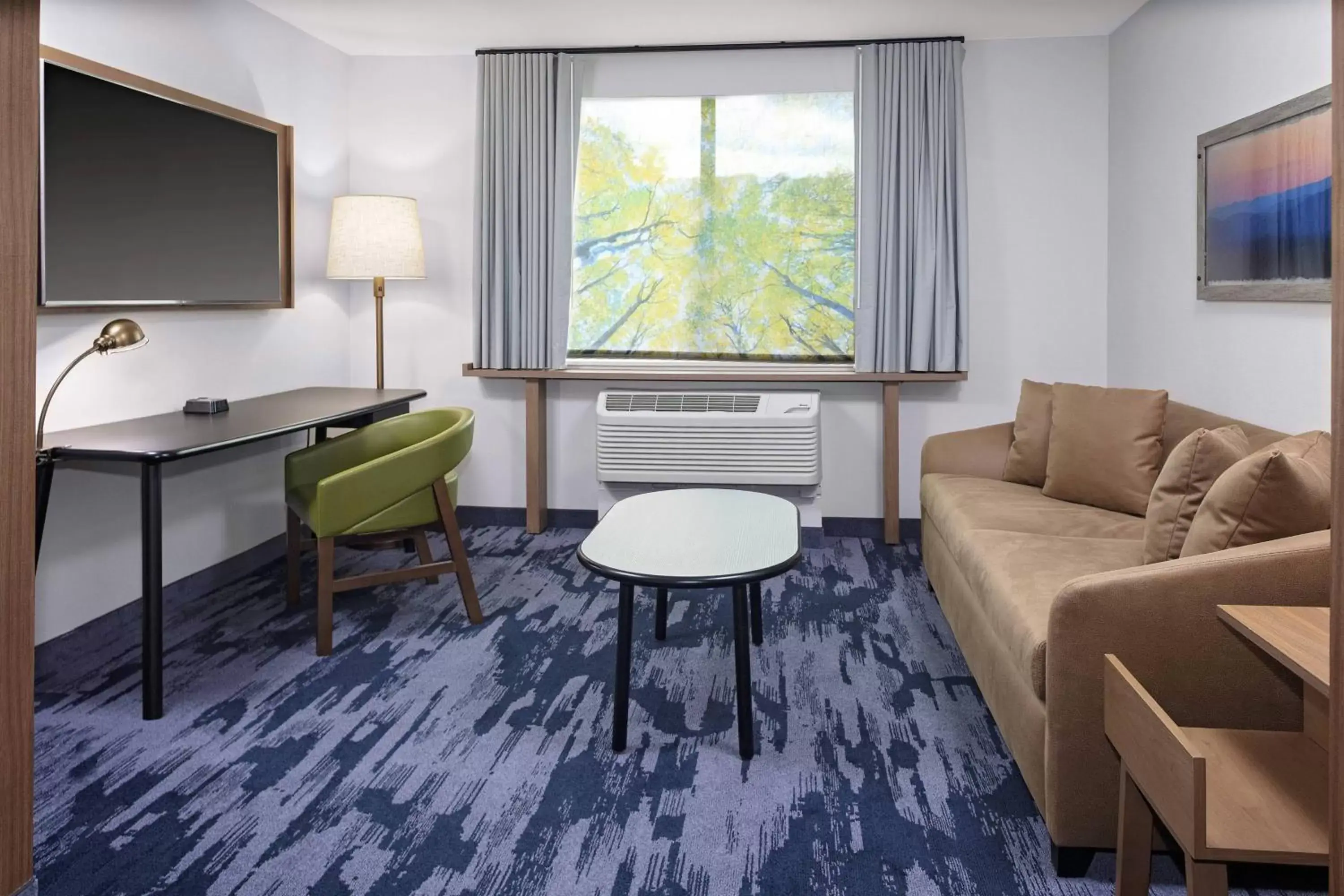 Living room, Seating Area in Fairfield Inn & Suites by Marriott Indianapolis Greenfield