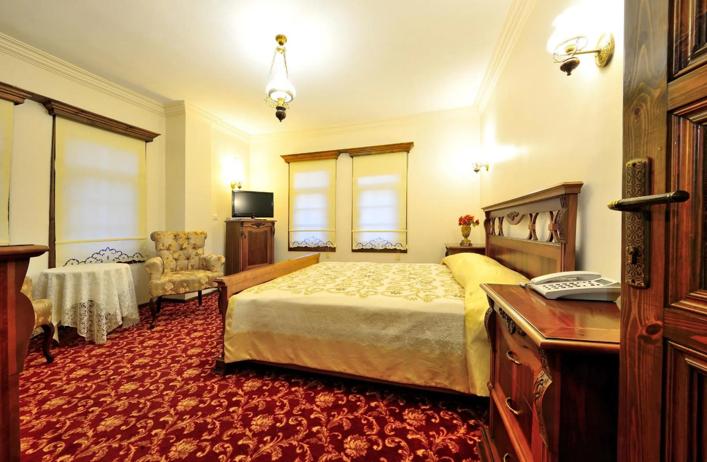 Bed in Baglar Saray Hotel