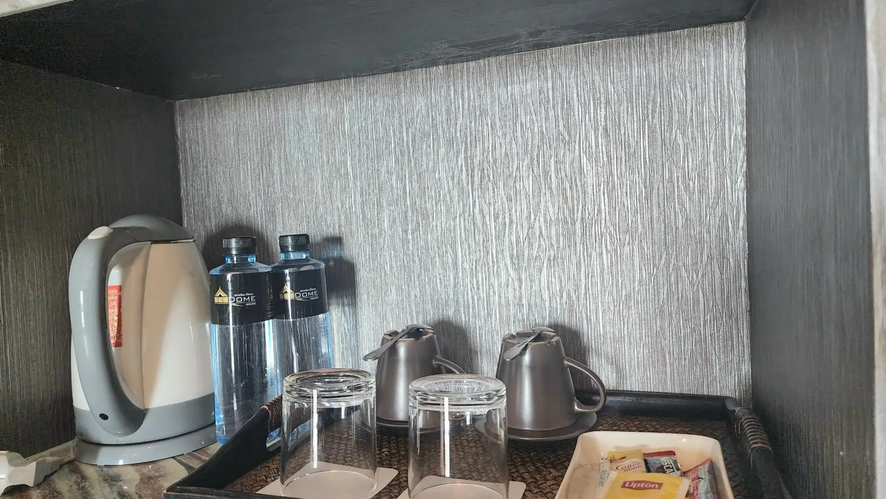 Coffee/Tea Facilities in Sky Dome Resotel