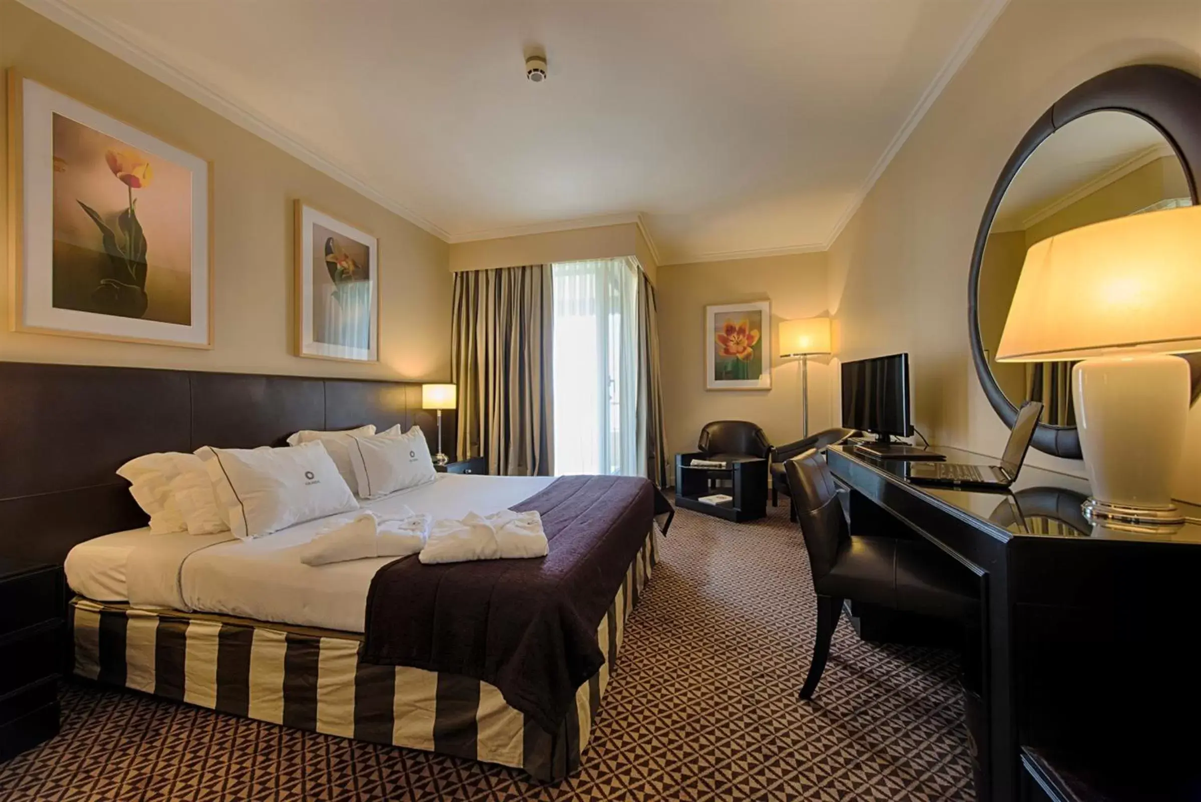 Bedroom in Hotel Solverde Spa and Wellness Center