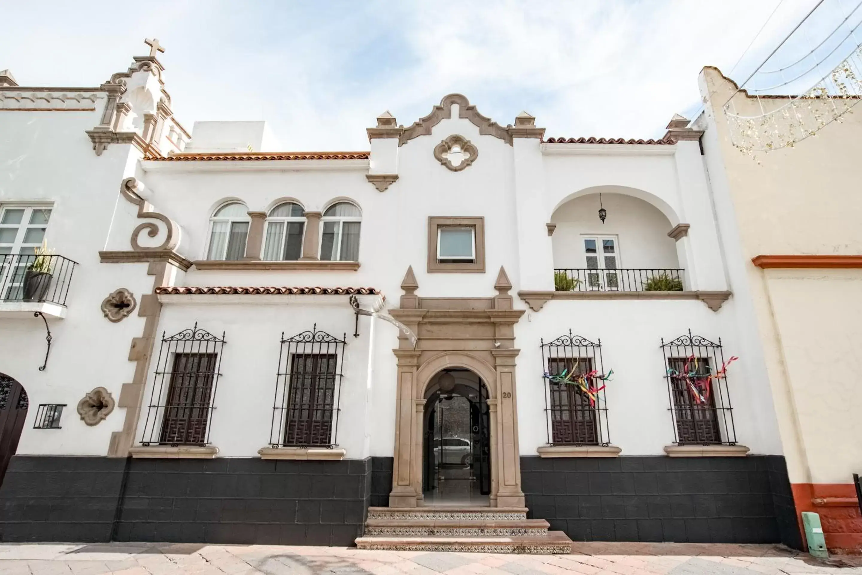 Facade/Entrance in Hotel Quinta Allende