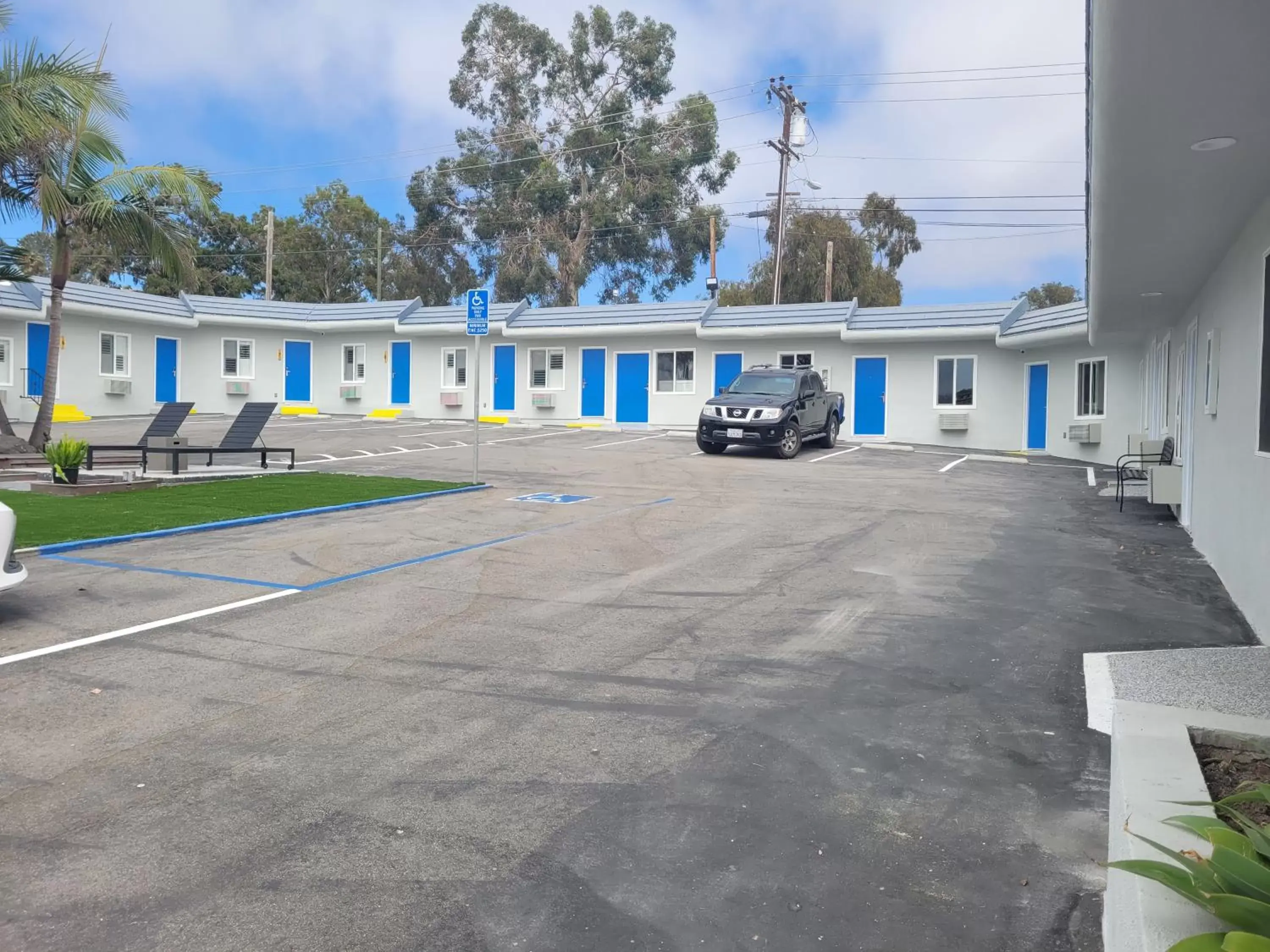 Property Building in Calafia Inn San Clemente Newly renovated