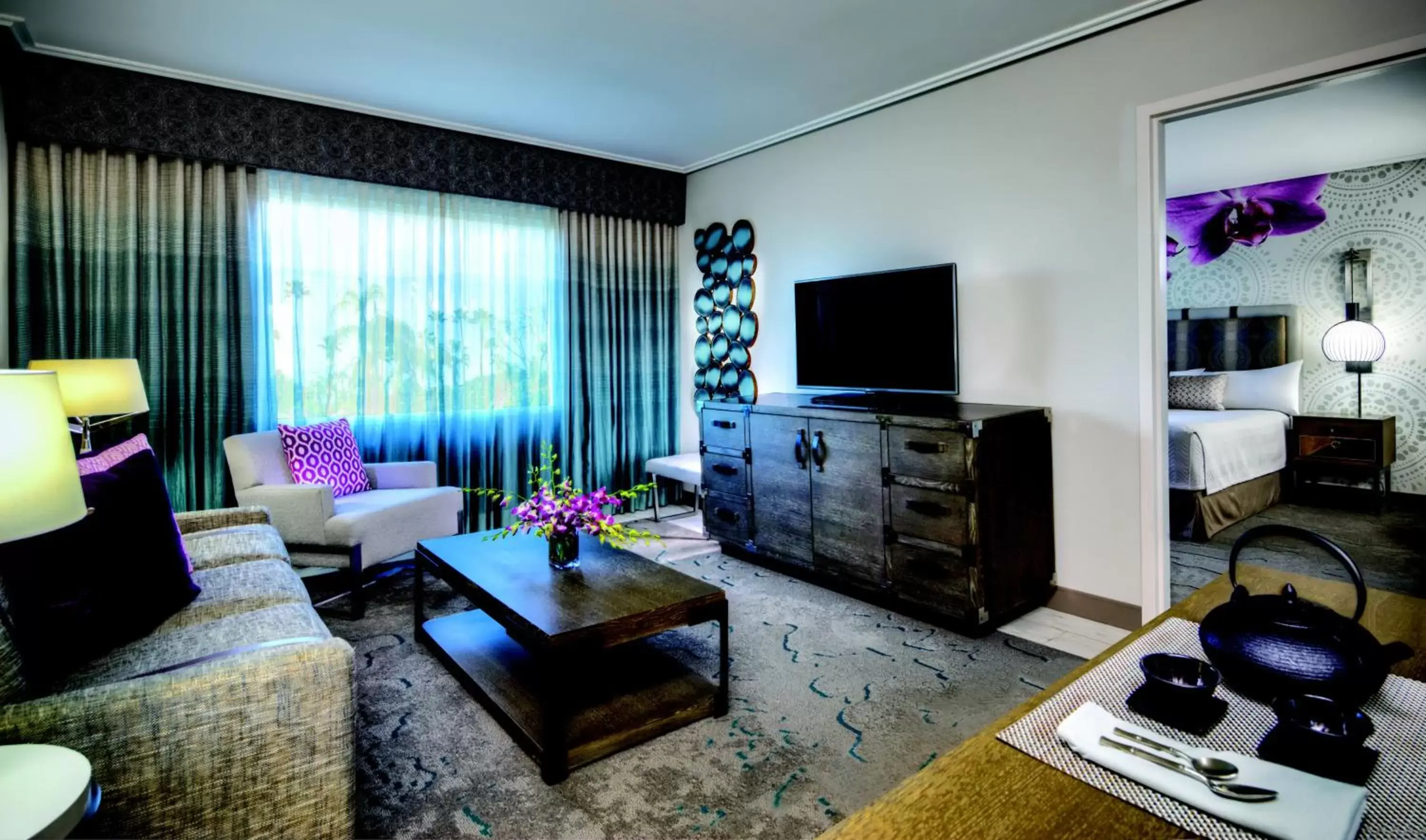 Living room, Seating Area in Universal's Loews Royal Pacific Resort
