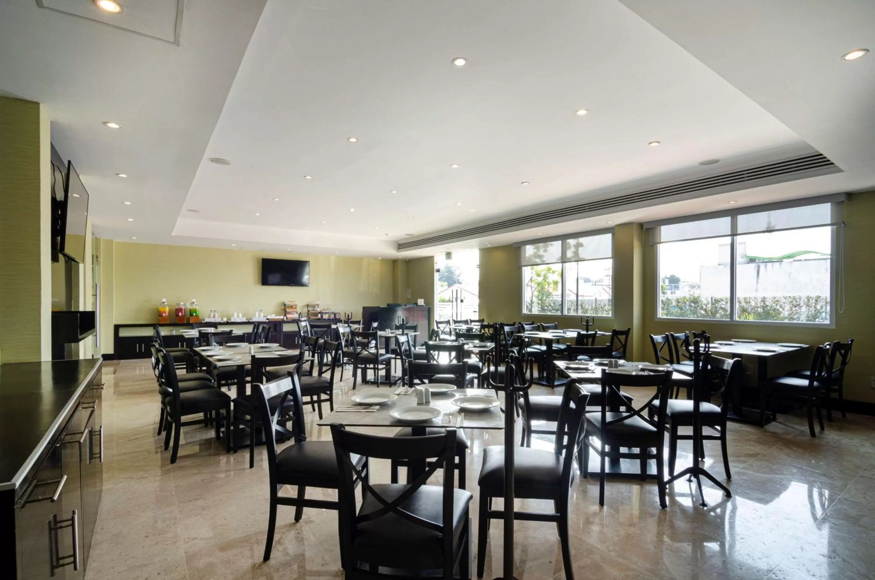 Restaurant/places to eat in DoubleTree by Hilton Queretaro