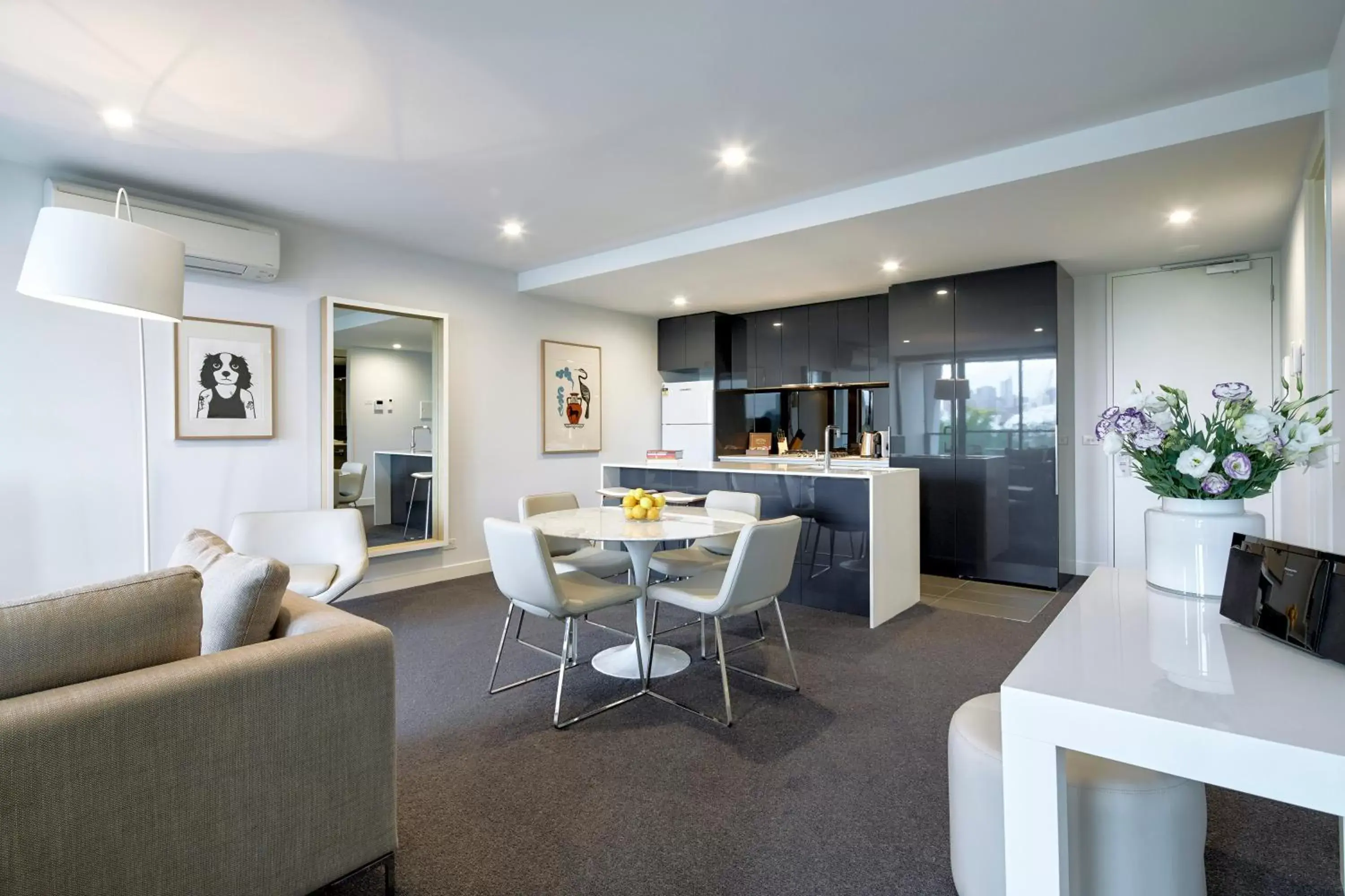 Dining area, Seating Area in 381 Cremorne