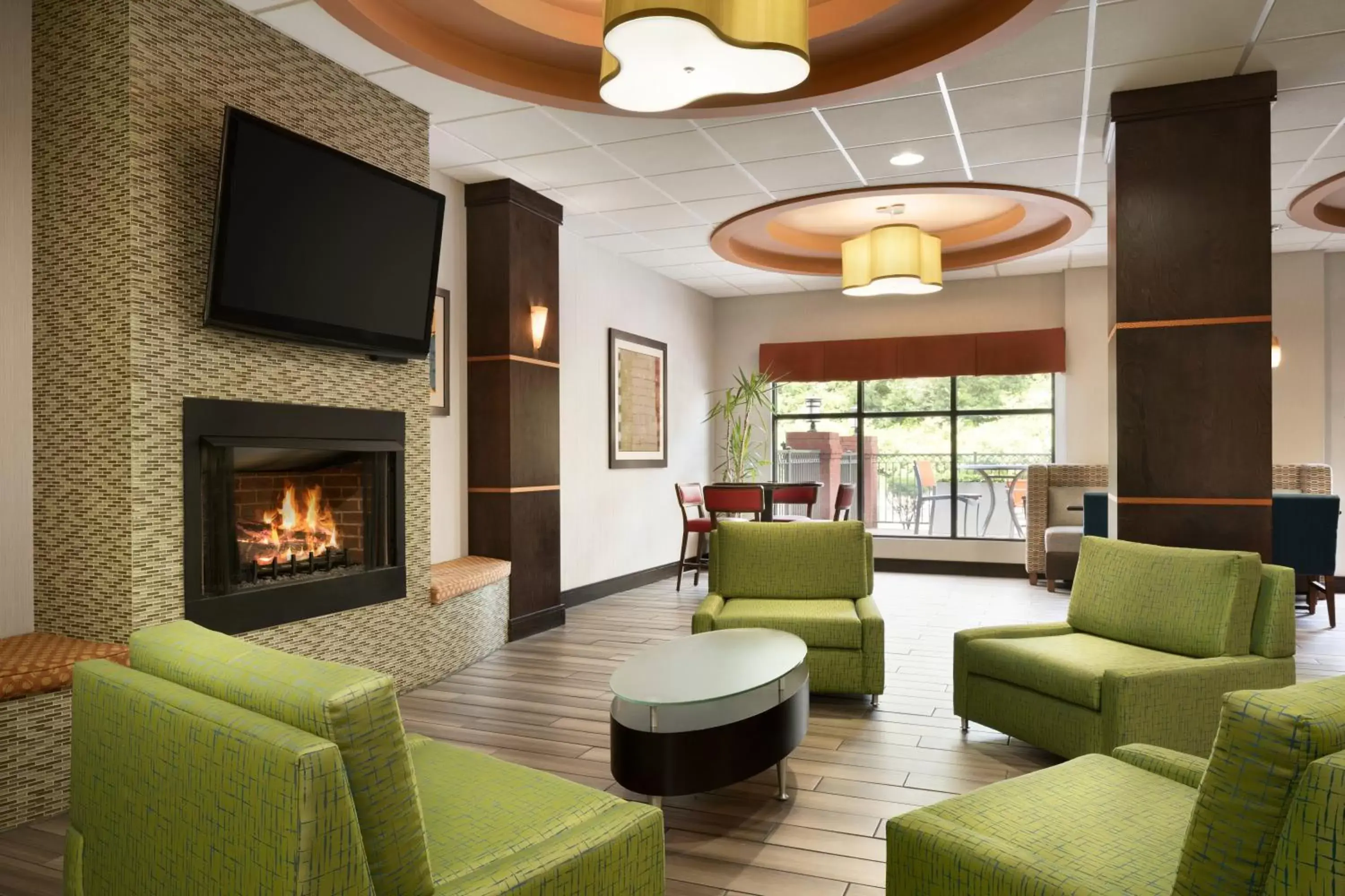 Property building, Seating Area in Holiday Inn Express Knoxville-Strawberry Plains, an IHG Hotel