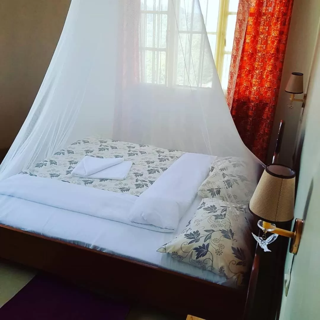Bed in Rebero Kivu Resort