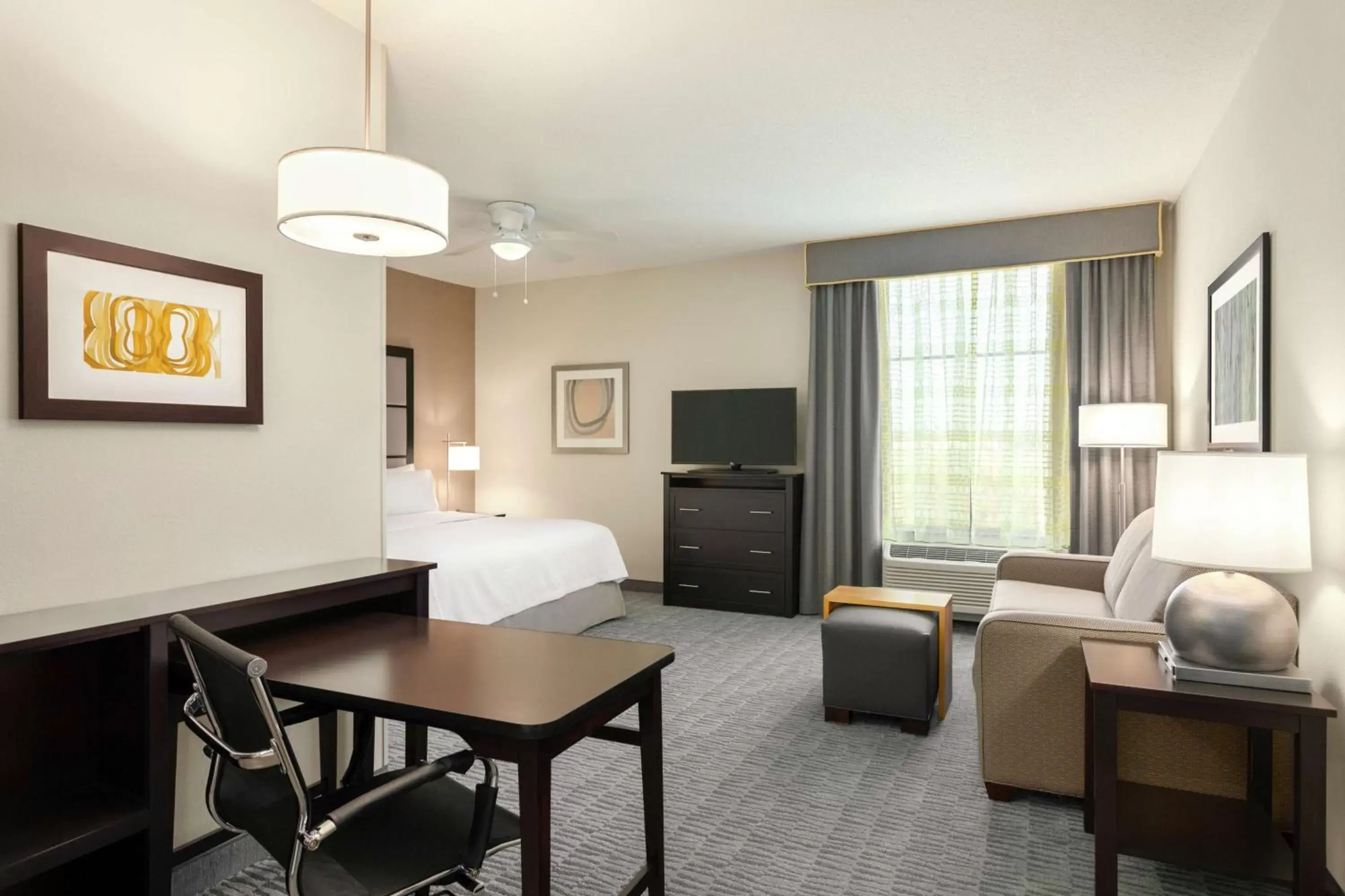 Bedroom, Seating Area in Homewood Suites by Hilton Frederick