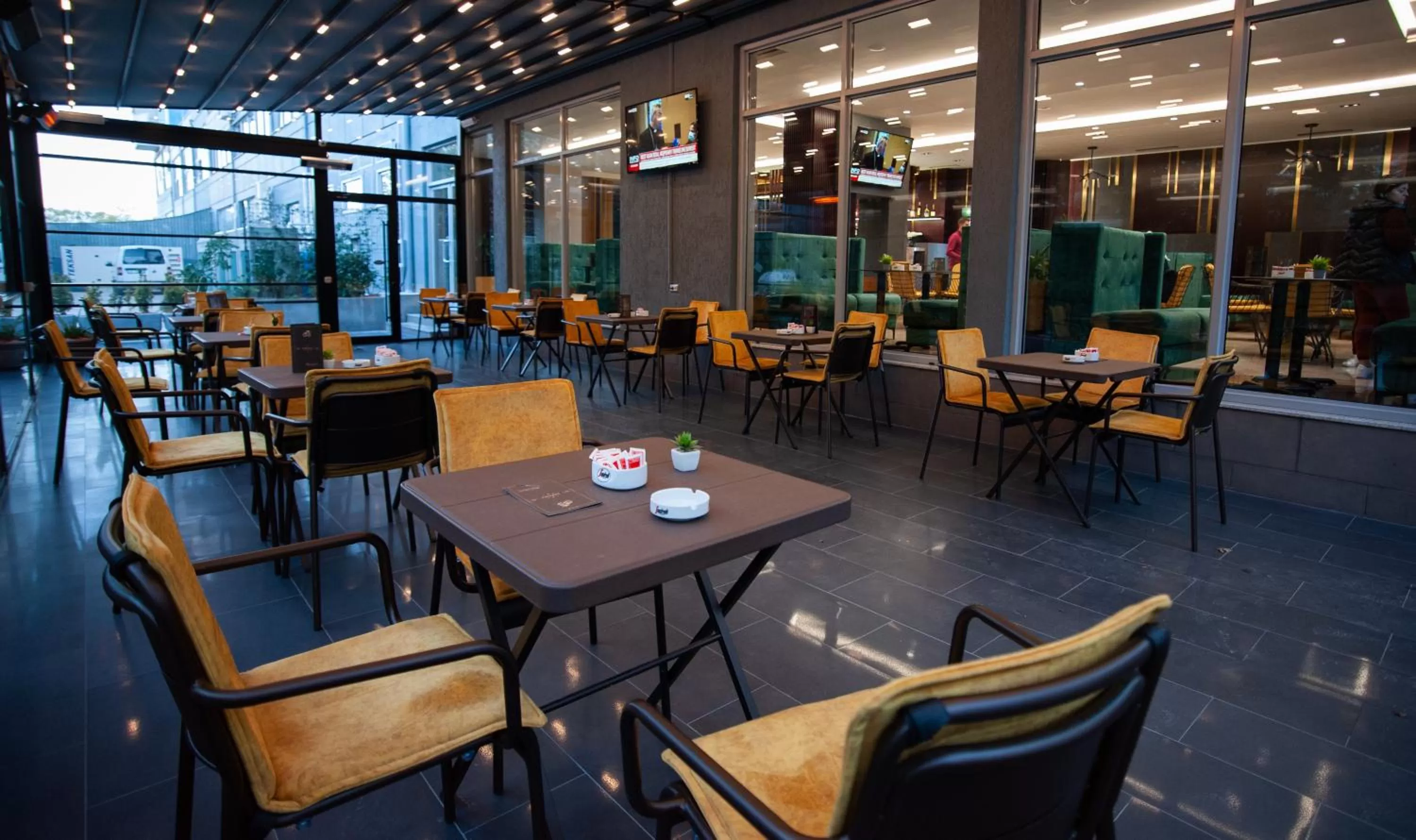 Lounge or bar in Doanesia Premium Hotel & Spa