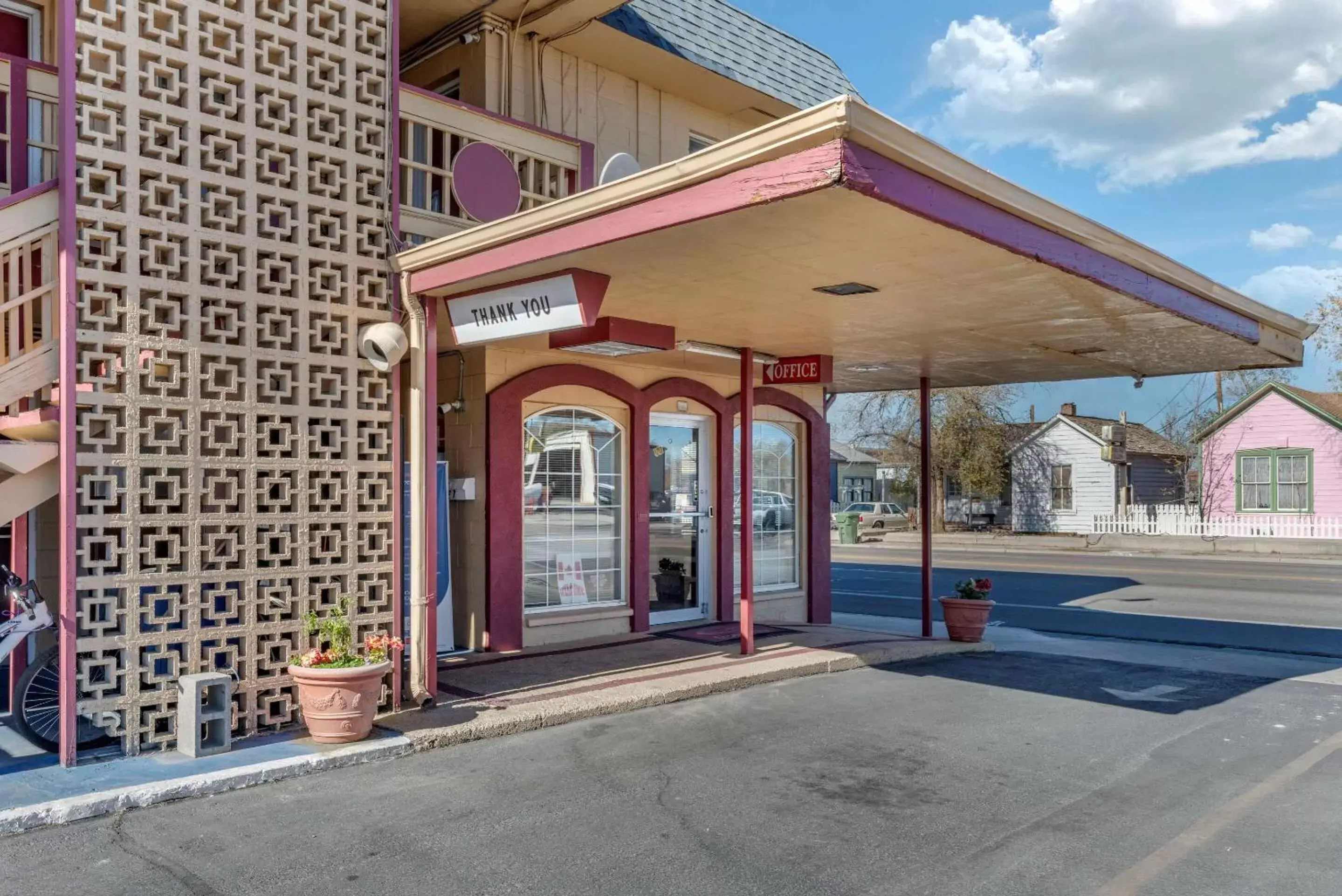 Property Building in Econo Lodge Fallon Naval Air Station Area