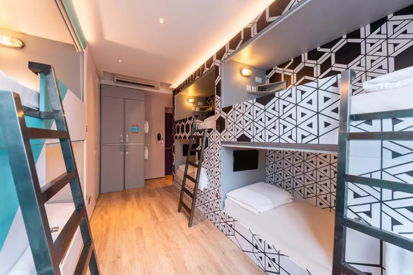 Bedroom, Bunk Bed in The Sheung Wan by Ovolo