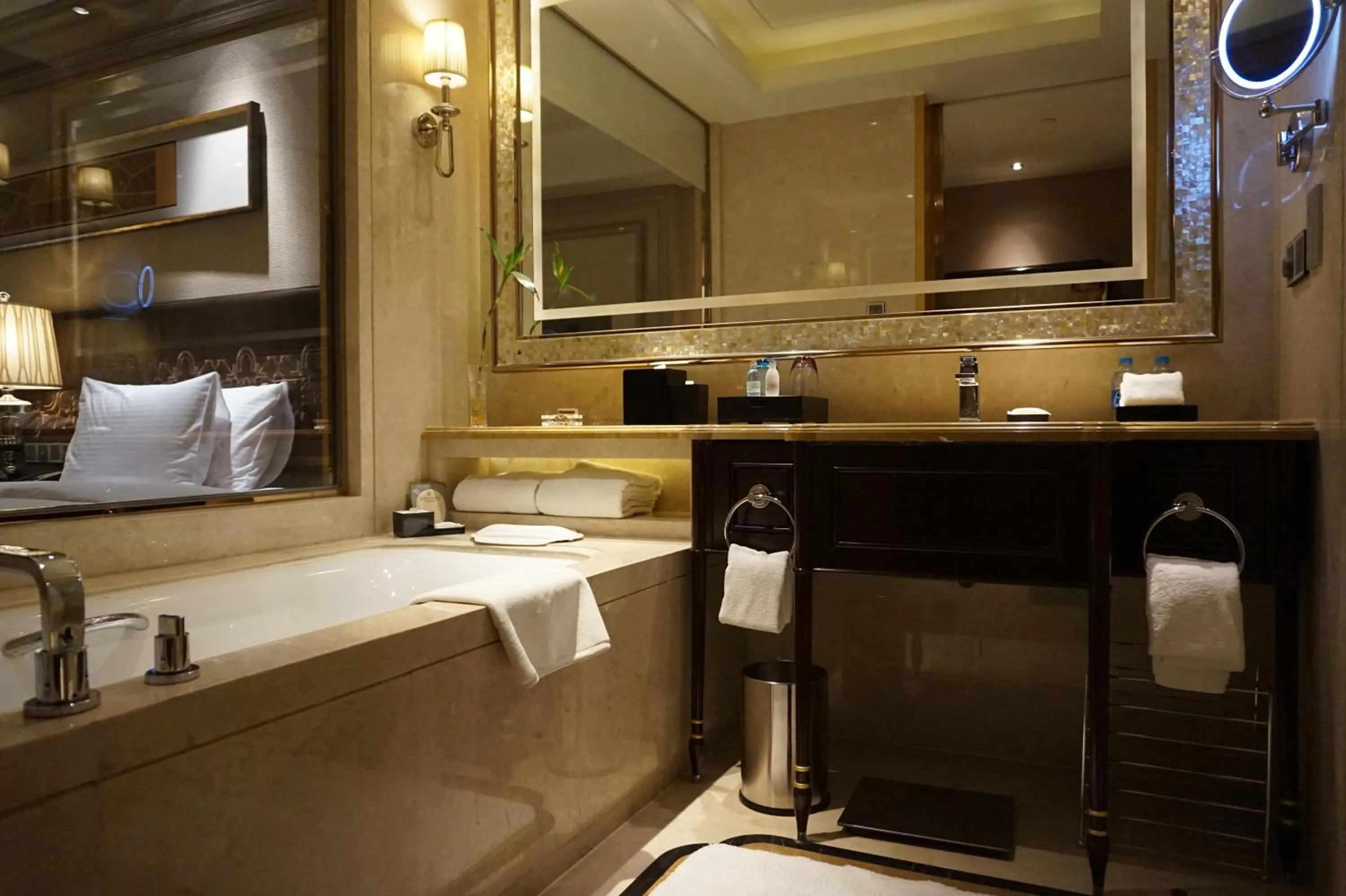 Bathroom in Wanda Realm Harbin Hotel