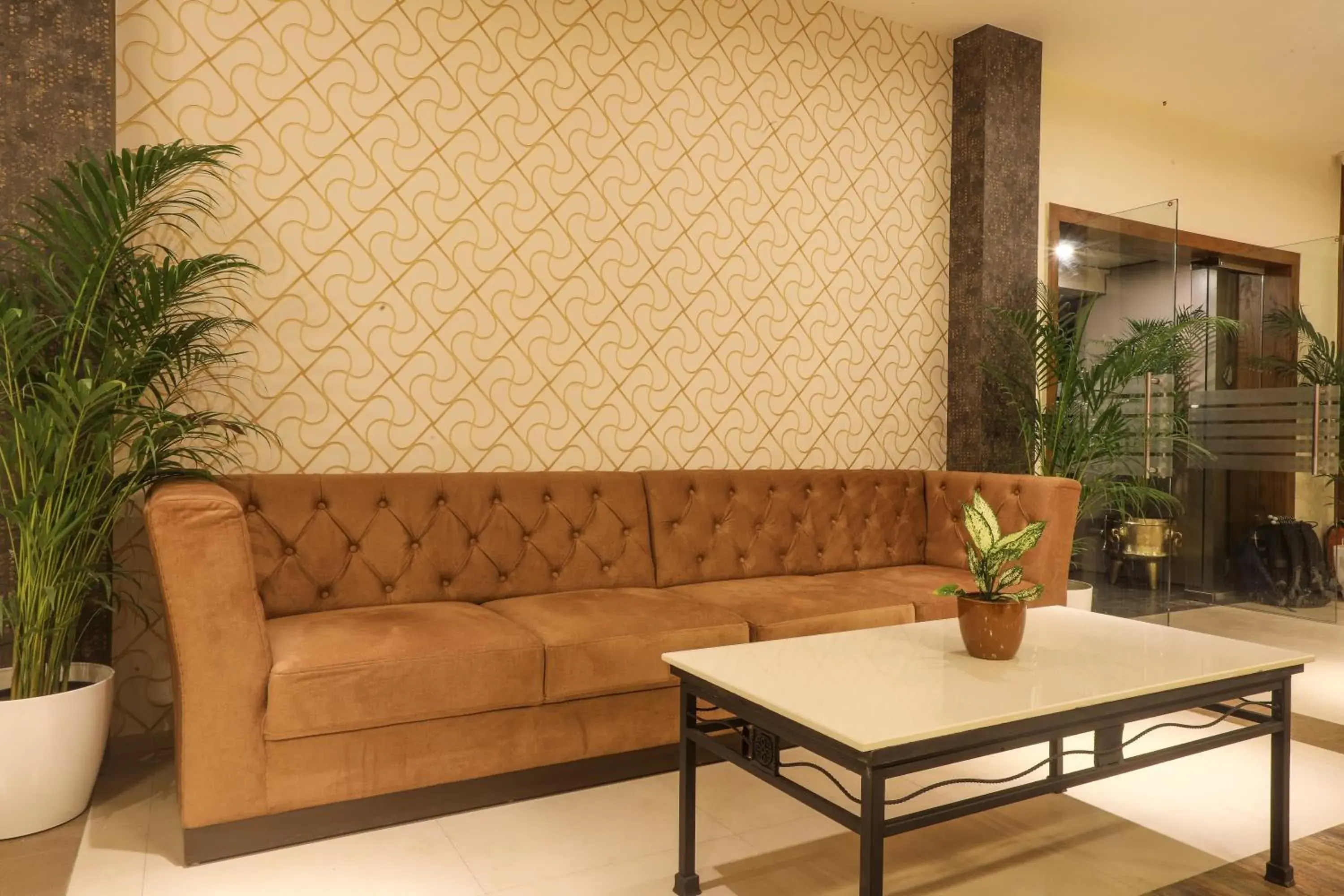 Facade/entrance, Seating Area in Kamfotel Hotel Nashik