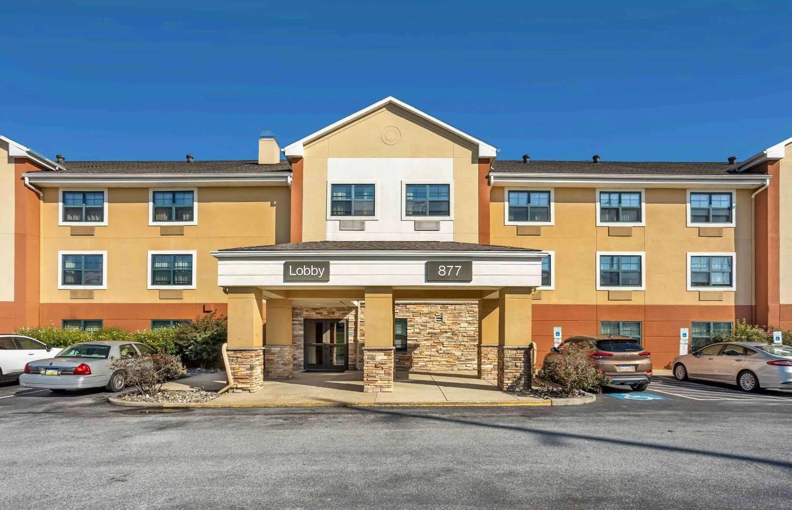 Property Building in Extended Stay America Suites - Philadelphia - Exton