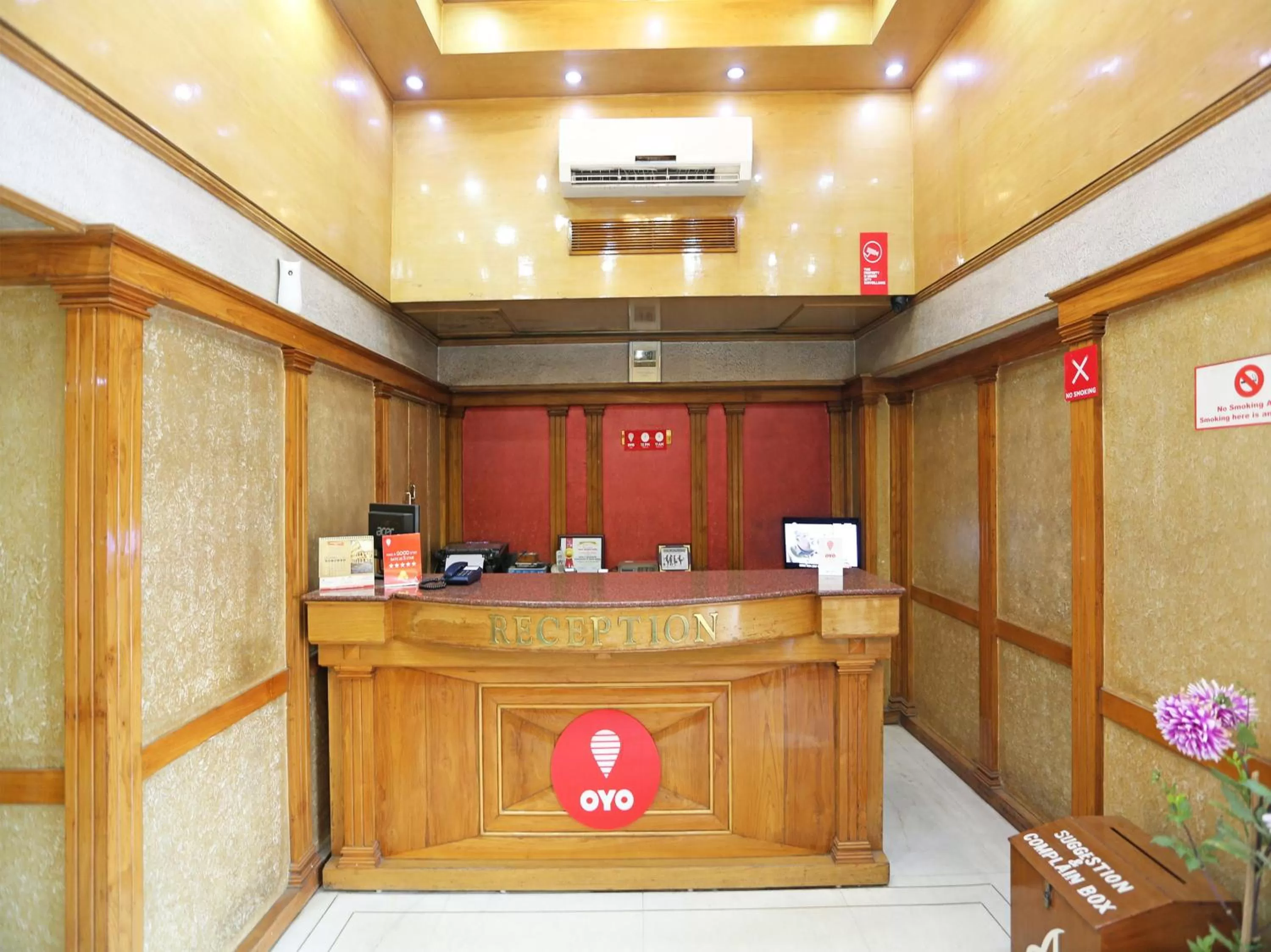Lobby or reception in Hotel Amrit Regency