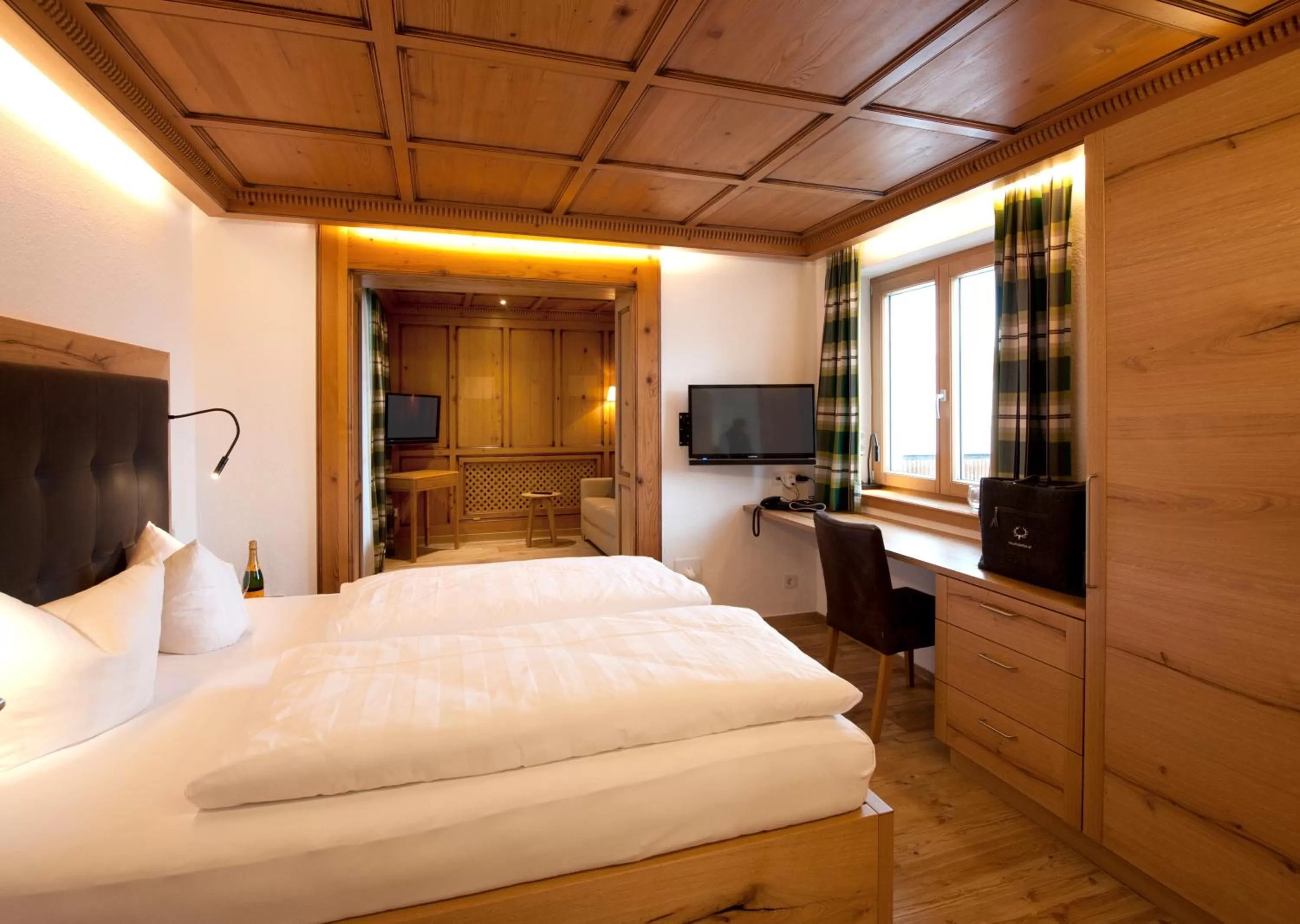 Photo of the whole room, Bed in Hotel St Hubertus