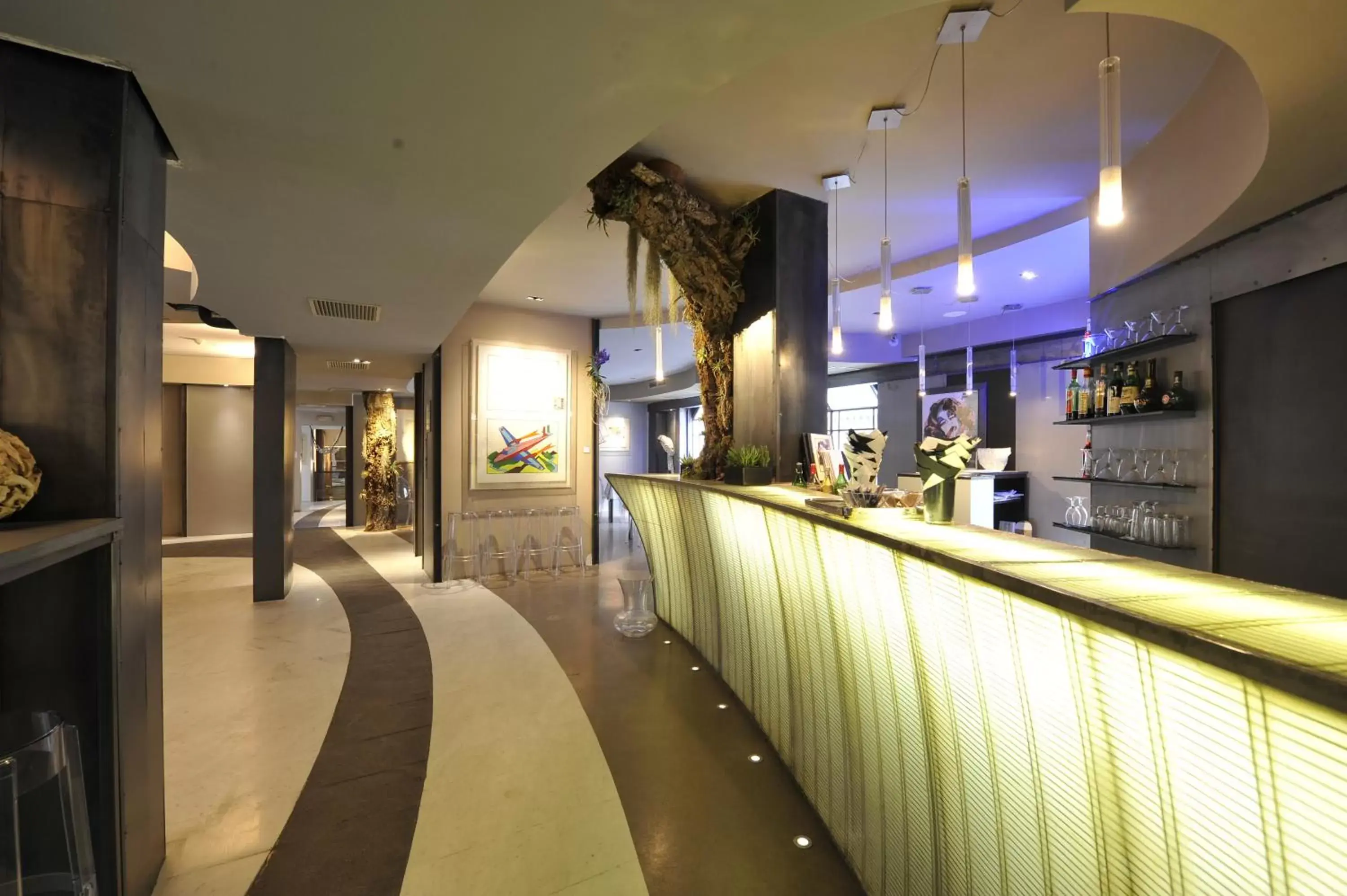 Lounge or bar in Art Hotel Boston Lounge or bar in Art Hotel Boston