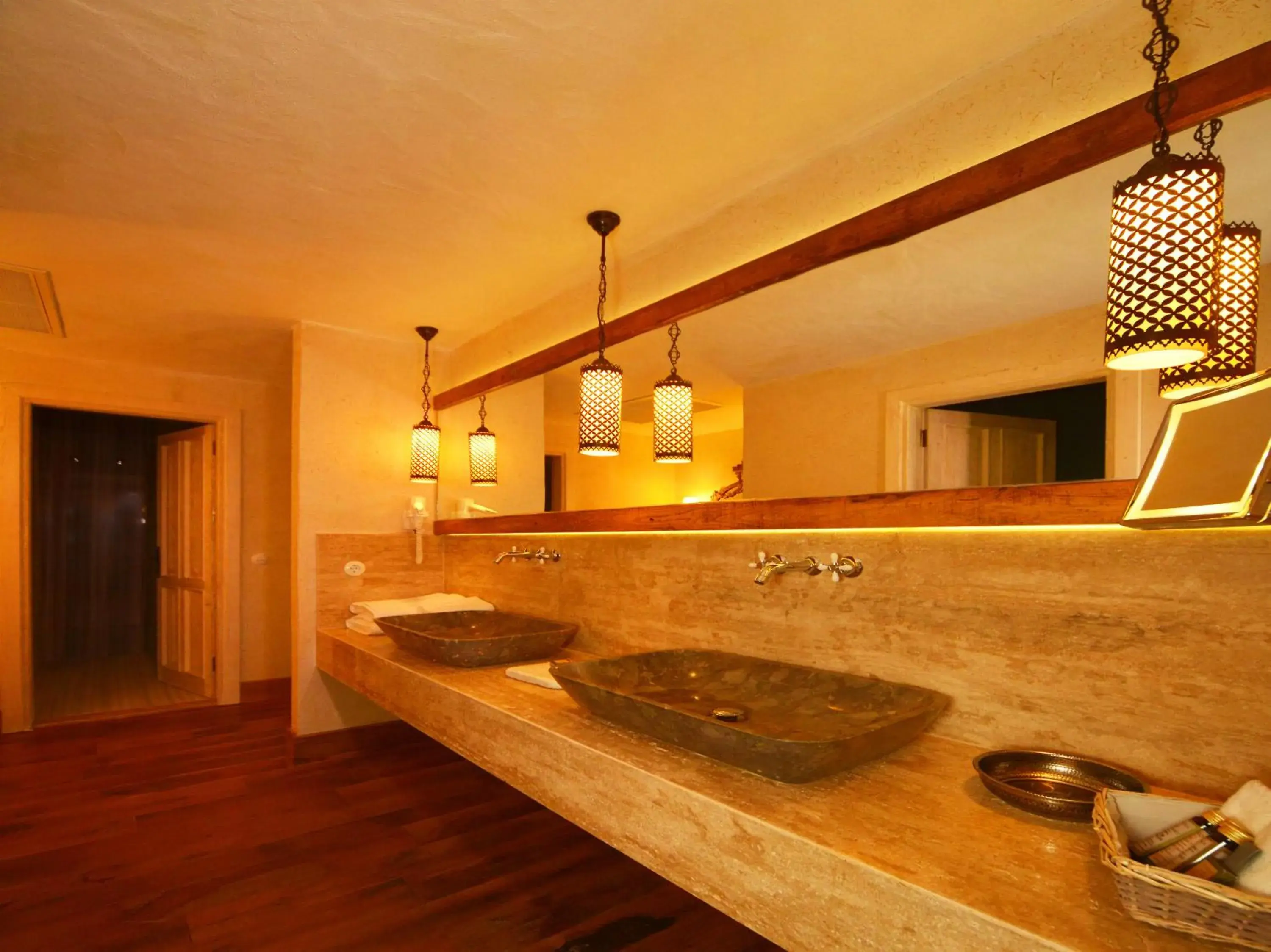 Bathroom in Hotel Unique-Boutique Class - Adults Only Bathroom in Hotel Unique-Boutique Class - Adults Only