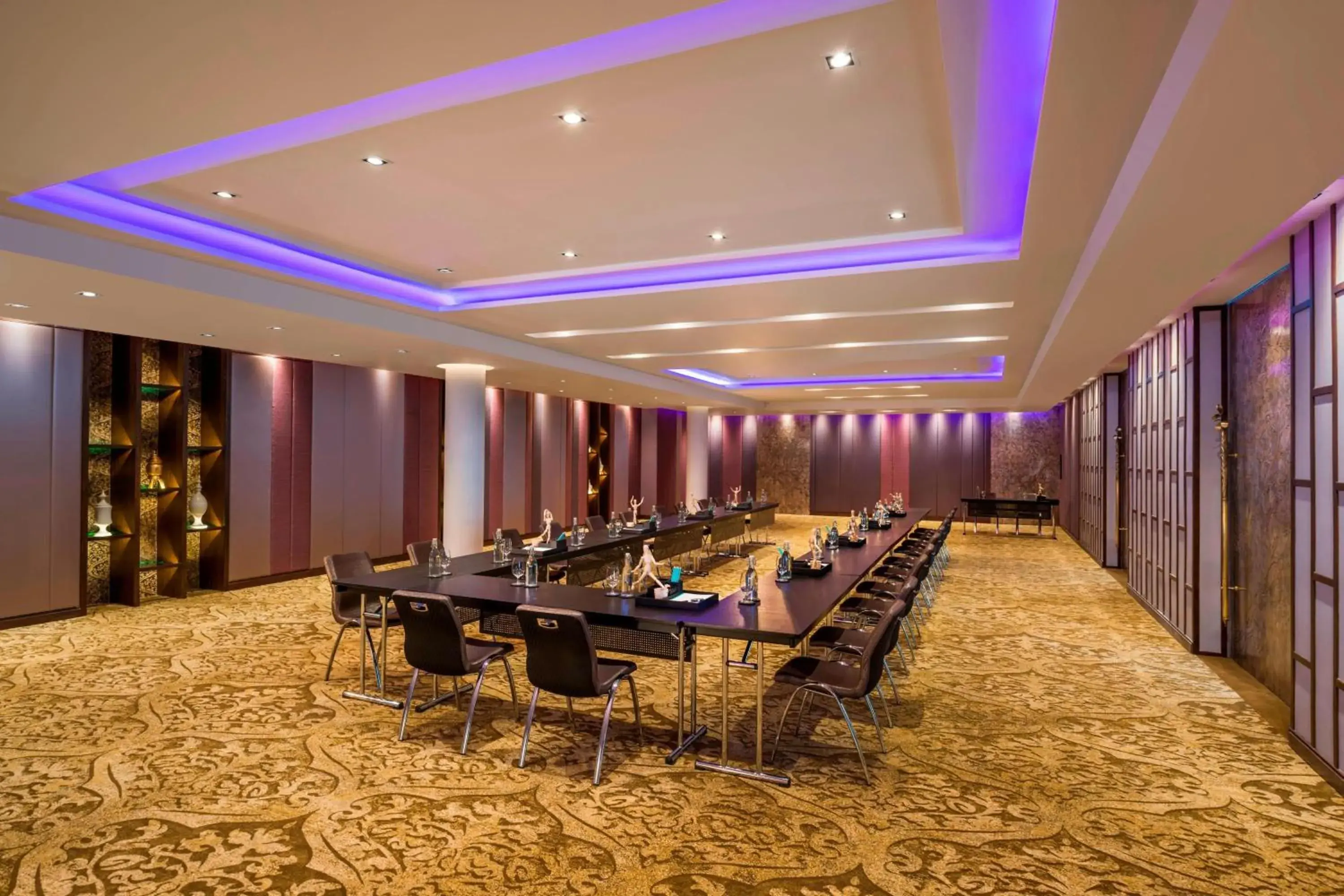 Meeting/conference room in Le Meridien Suvarnabhumi, Bangkok Golf Resort and Spa