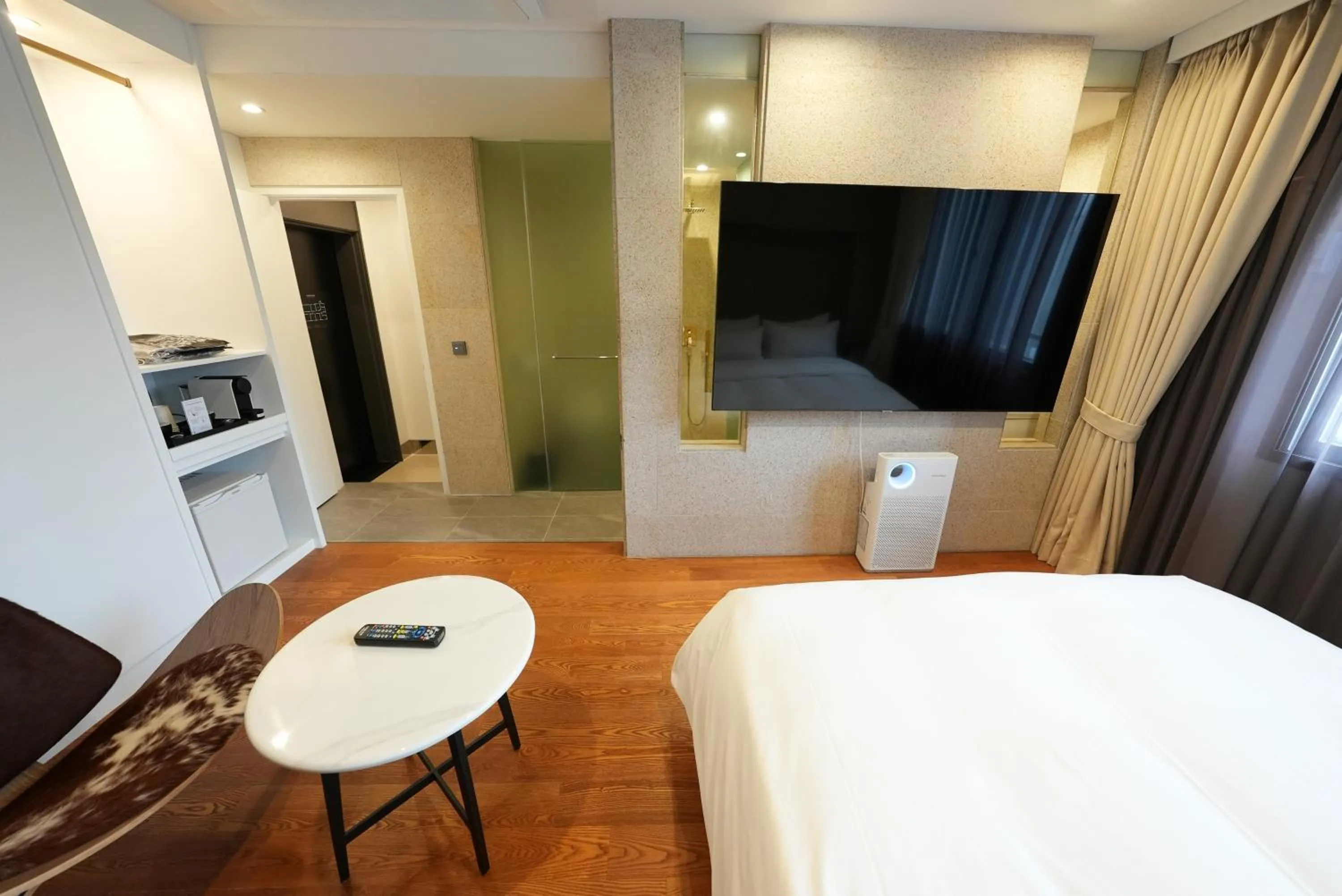 Decorative detail, Bed in Amare Hotel Jongno