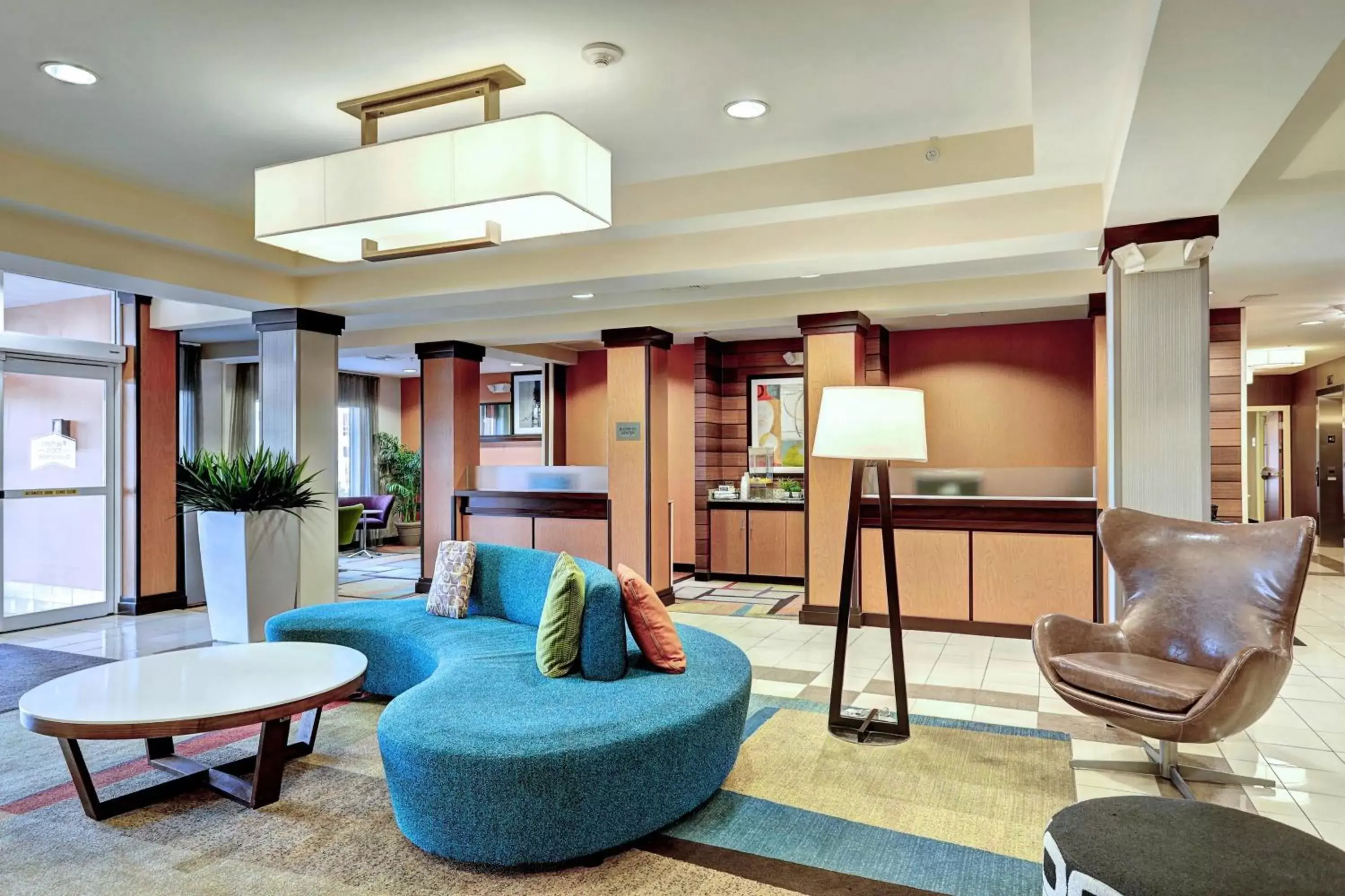 Lobby or reception, Seating Area in Fairfield Inn & Suites by Marriott Edison - South Plainfield