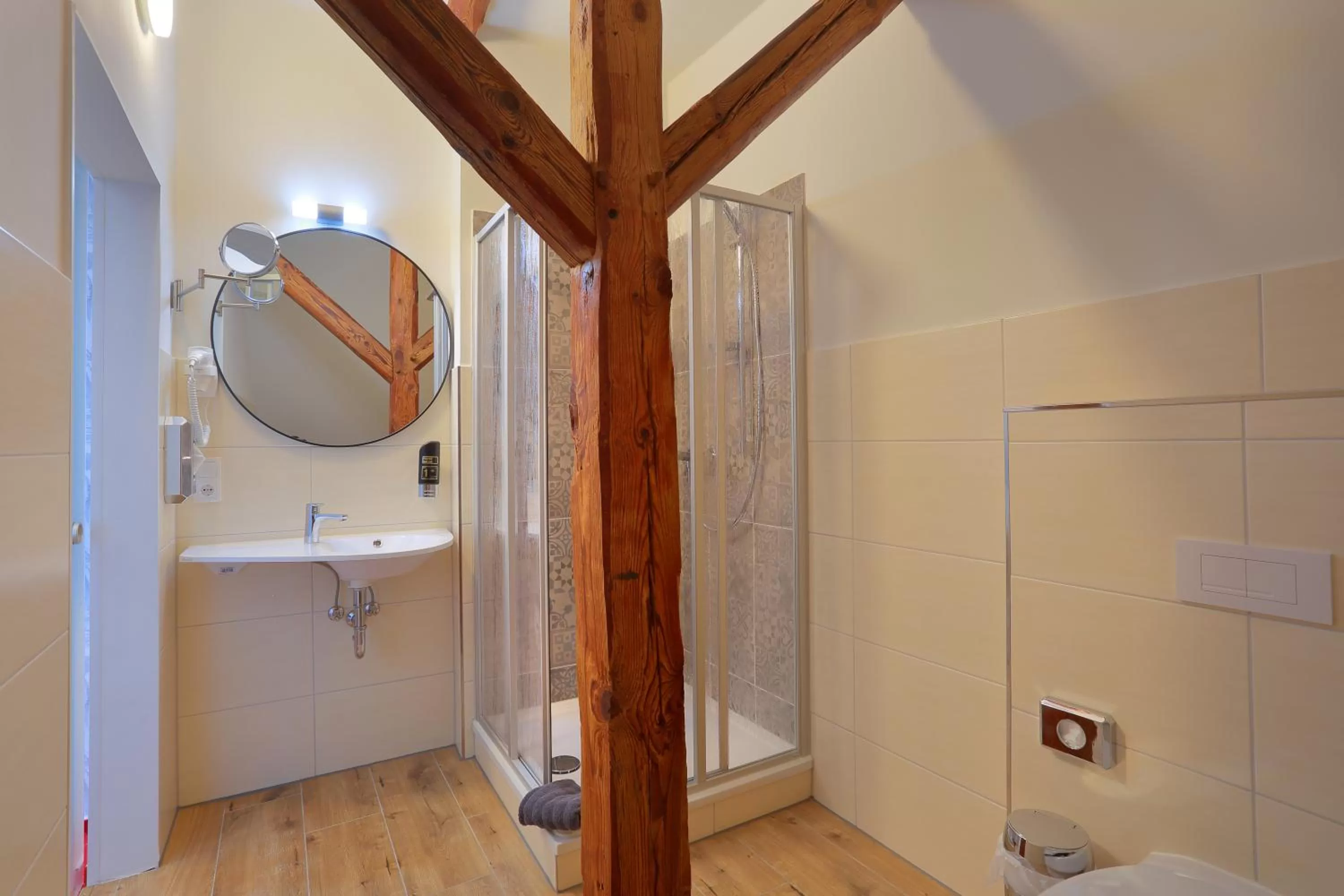 Bathroom in Landhotel & Brauhaus Prignitzer Hof