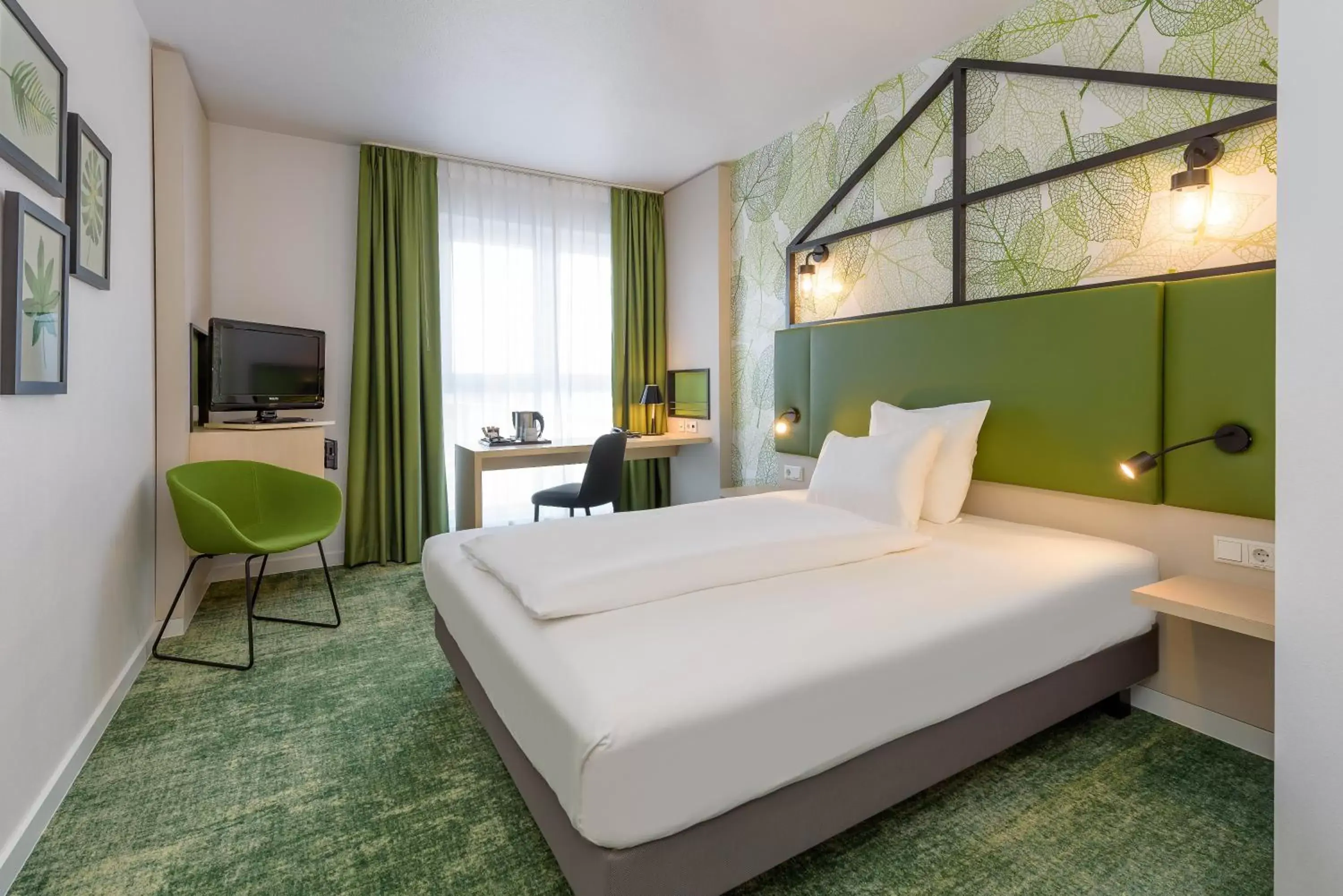 Bedroom in Mercure Hotel Hannover Mitte