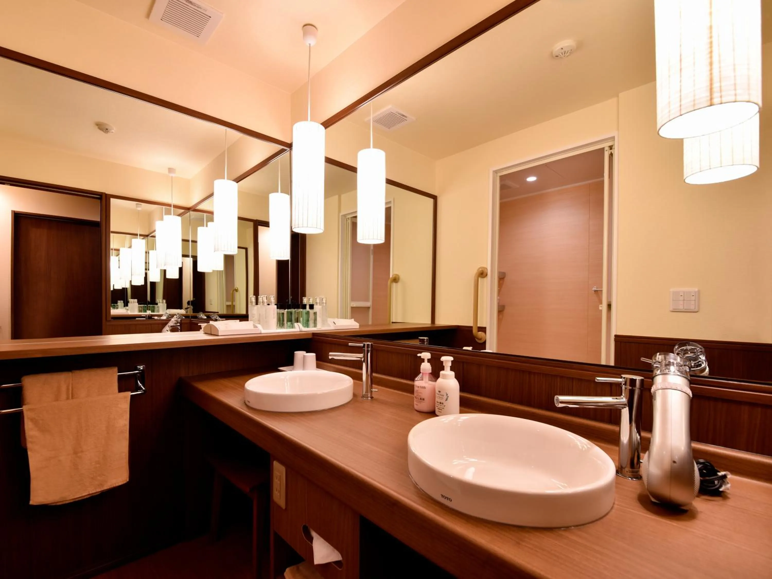 Bathroom in Okuno Hosomichi