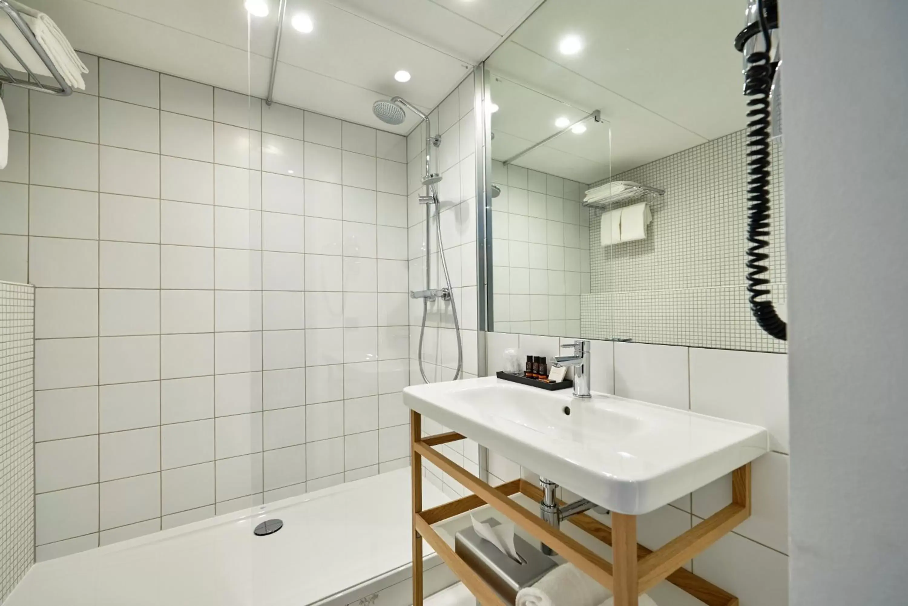 Shower, Bathroom in Leopold Hotel Ostend