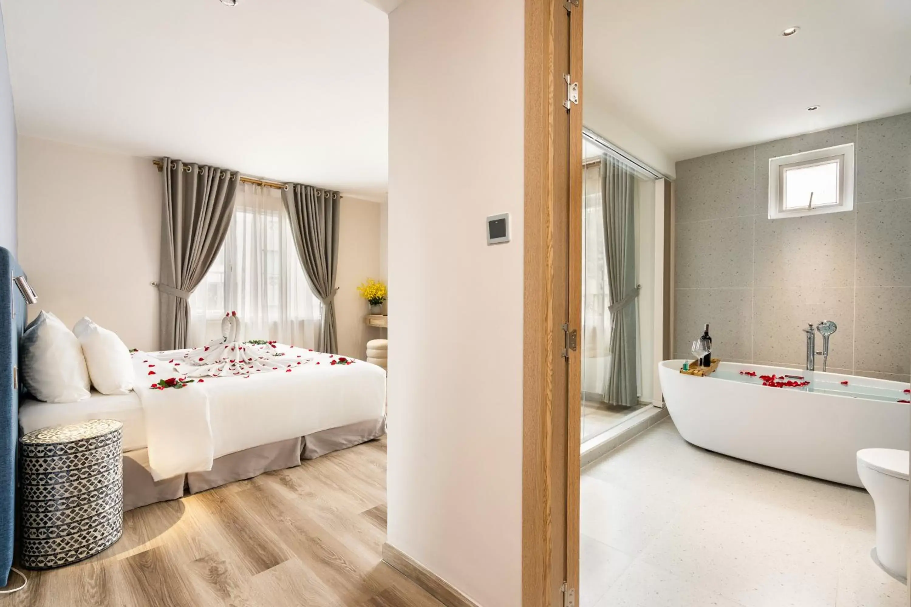 Bed in Jovia Hotel Bed in Jovia Hotel