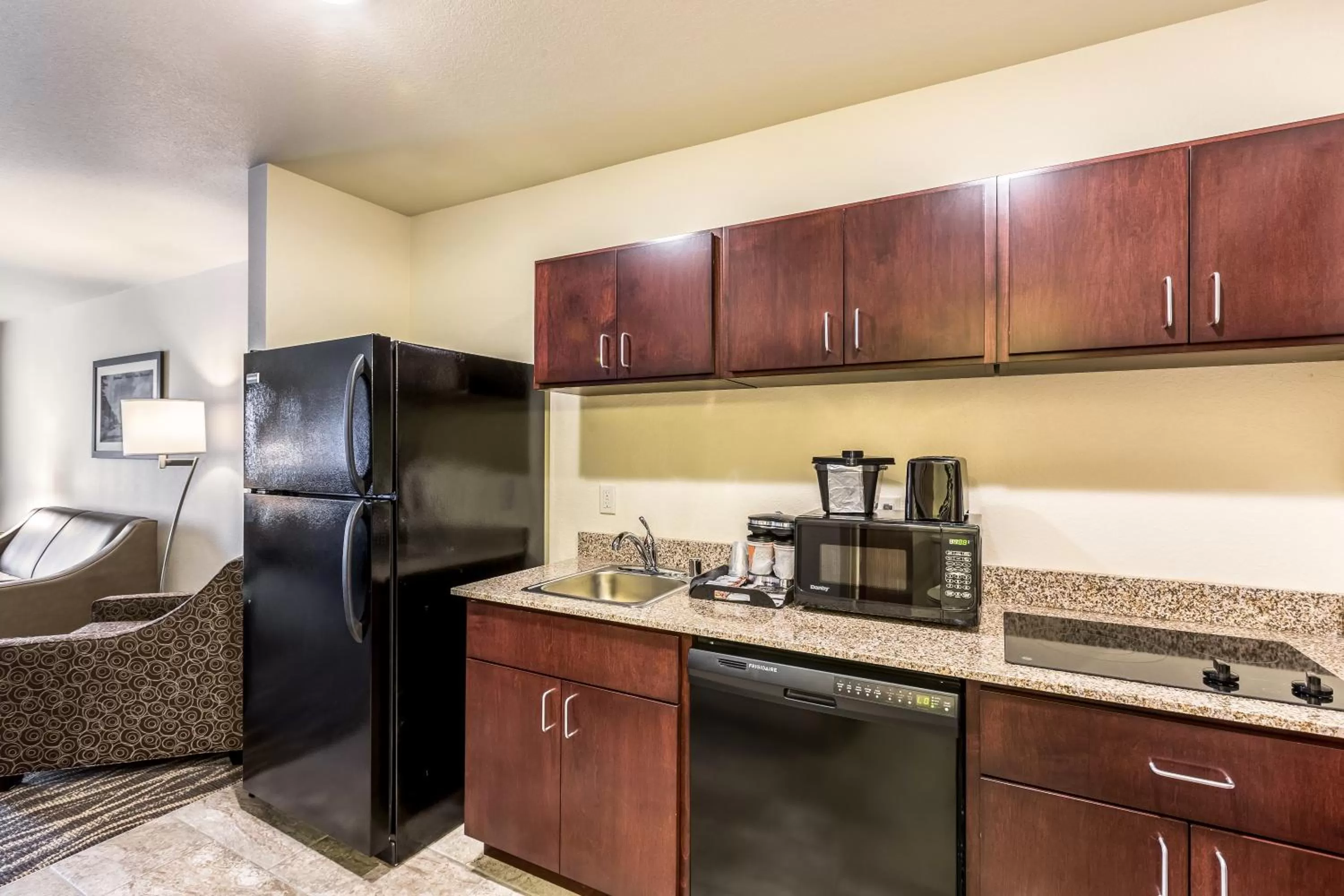 Kitchen or kitchenette in Cobblestone Hotel & Suites - Stevens Point