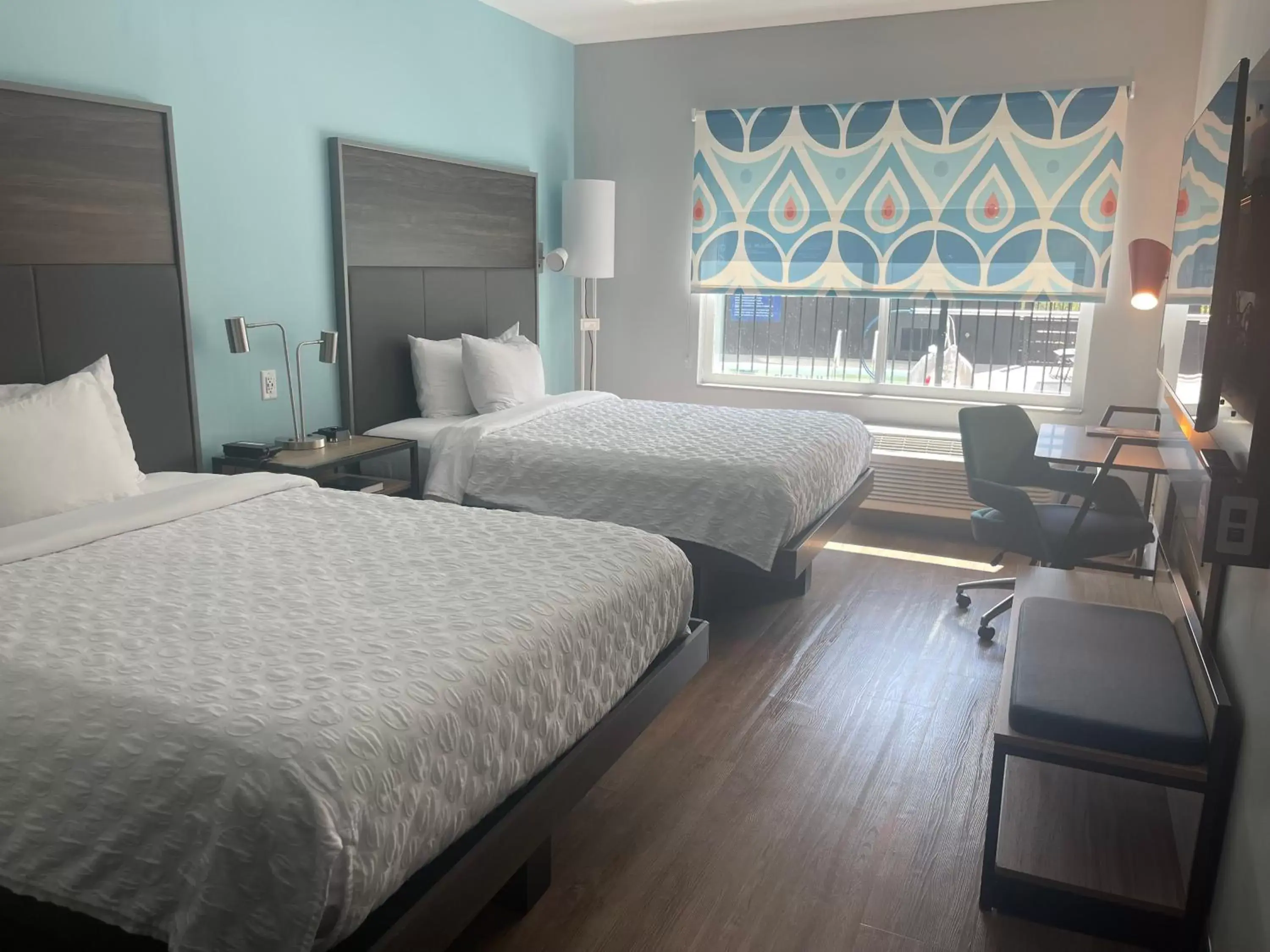 Queen Room with Two Queen Beds in Tru By Hilton Asheville East, NC
