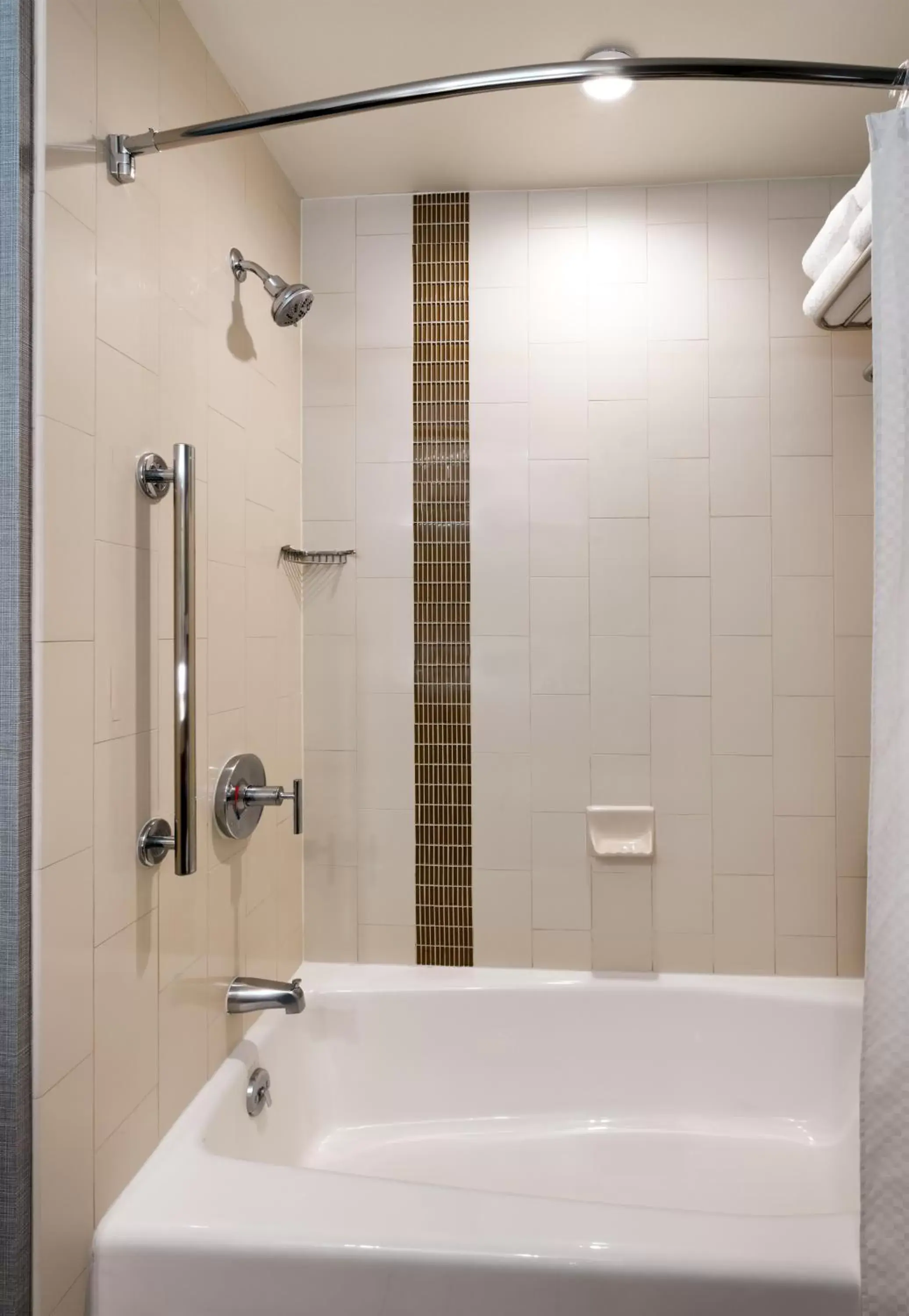 Bath, Bathroom in Hyatt Place Miami Airport East