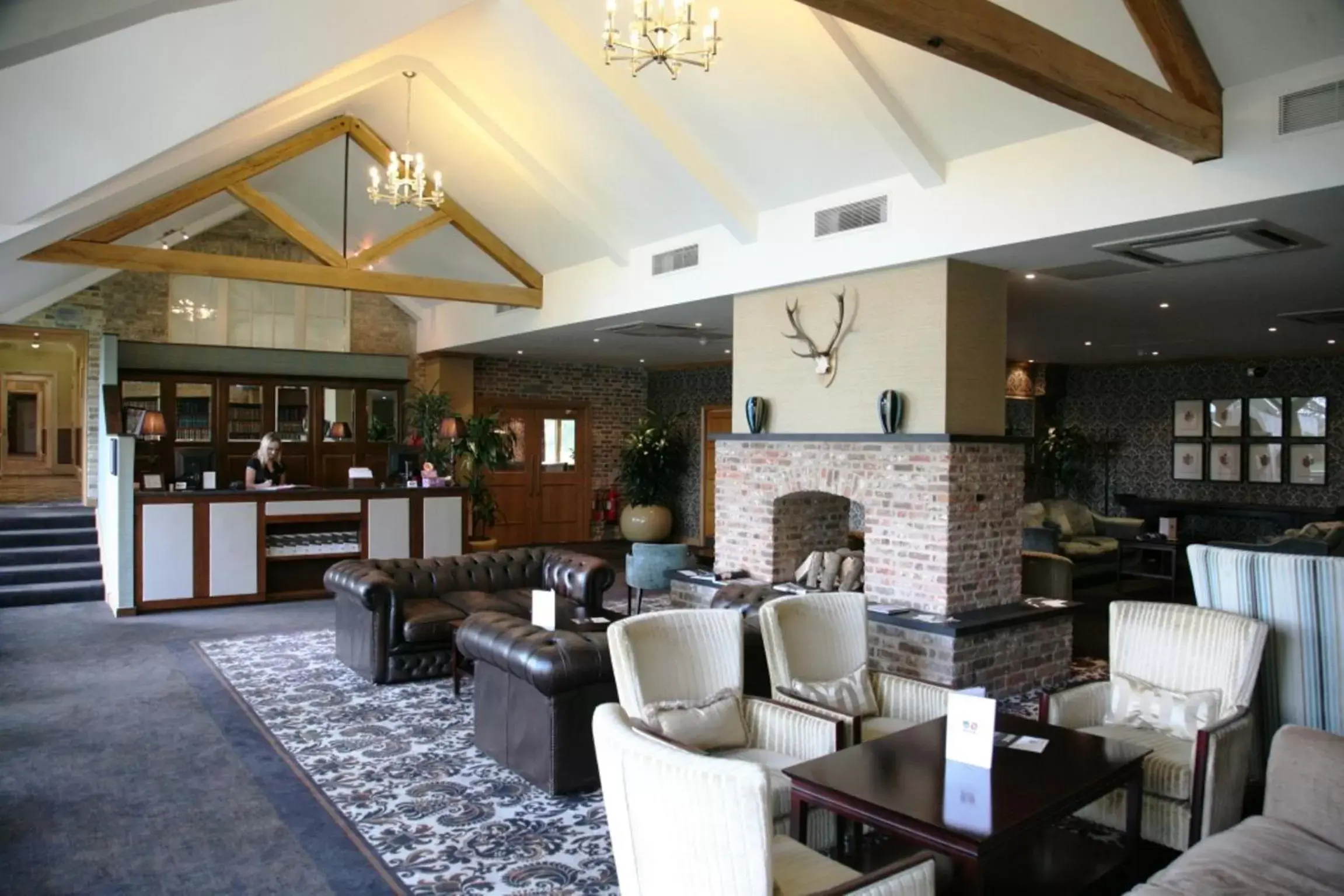 Restaurant/places to eat, Lounge/Bar in Shendish Manor Hotel