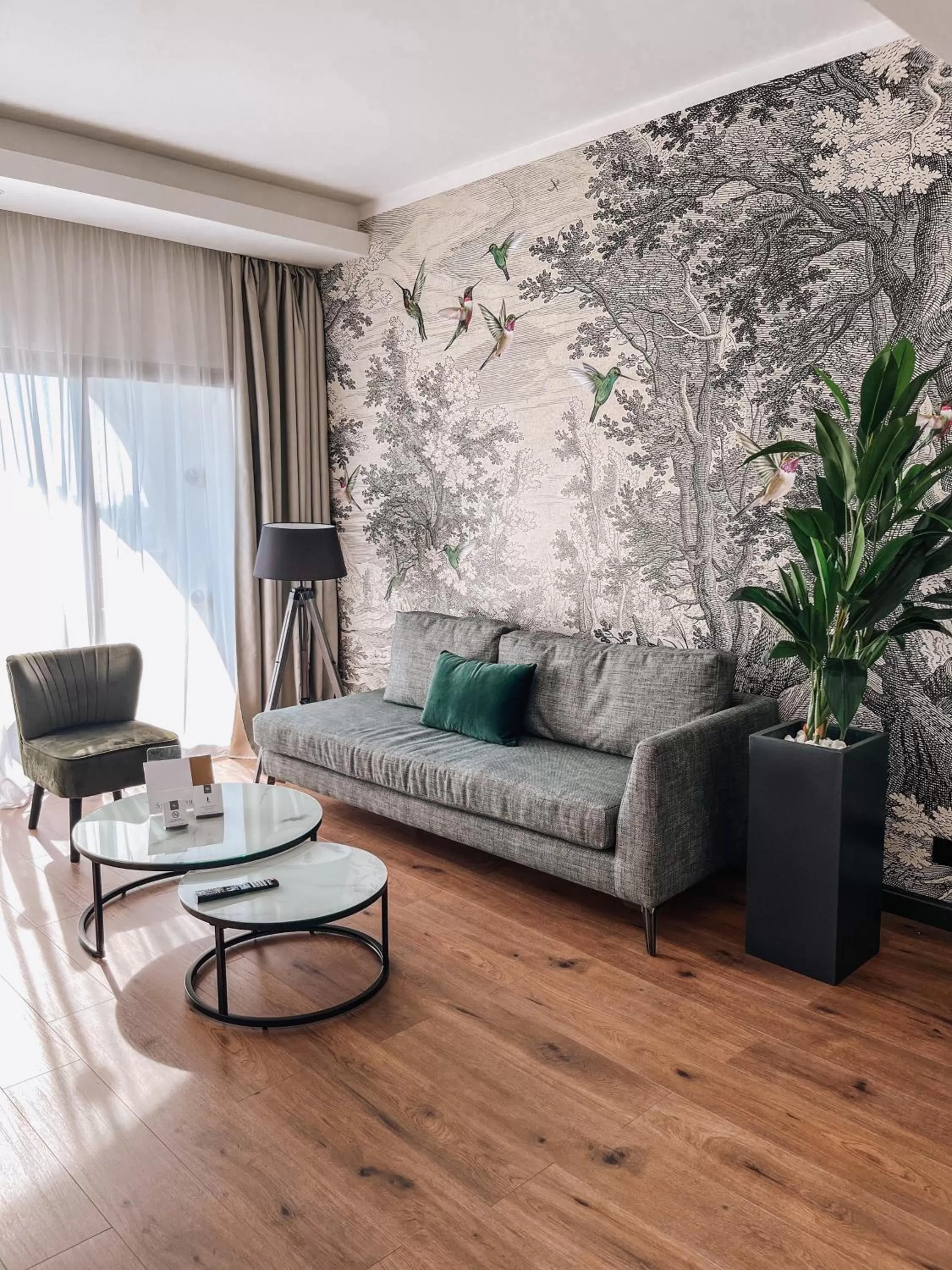 Living room in Ajax Hotel