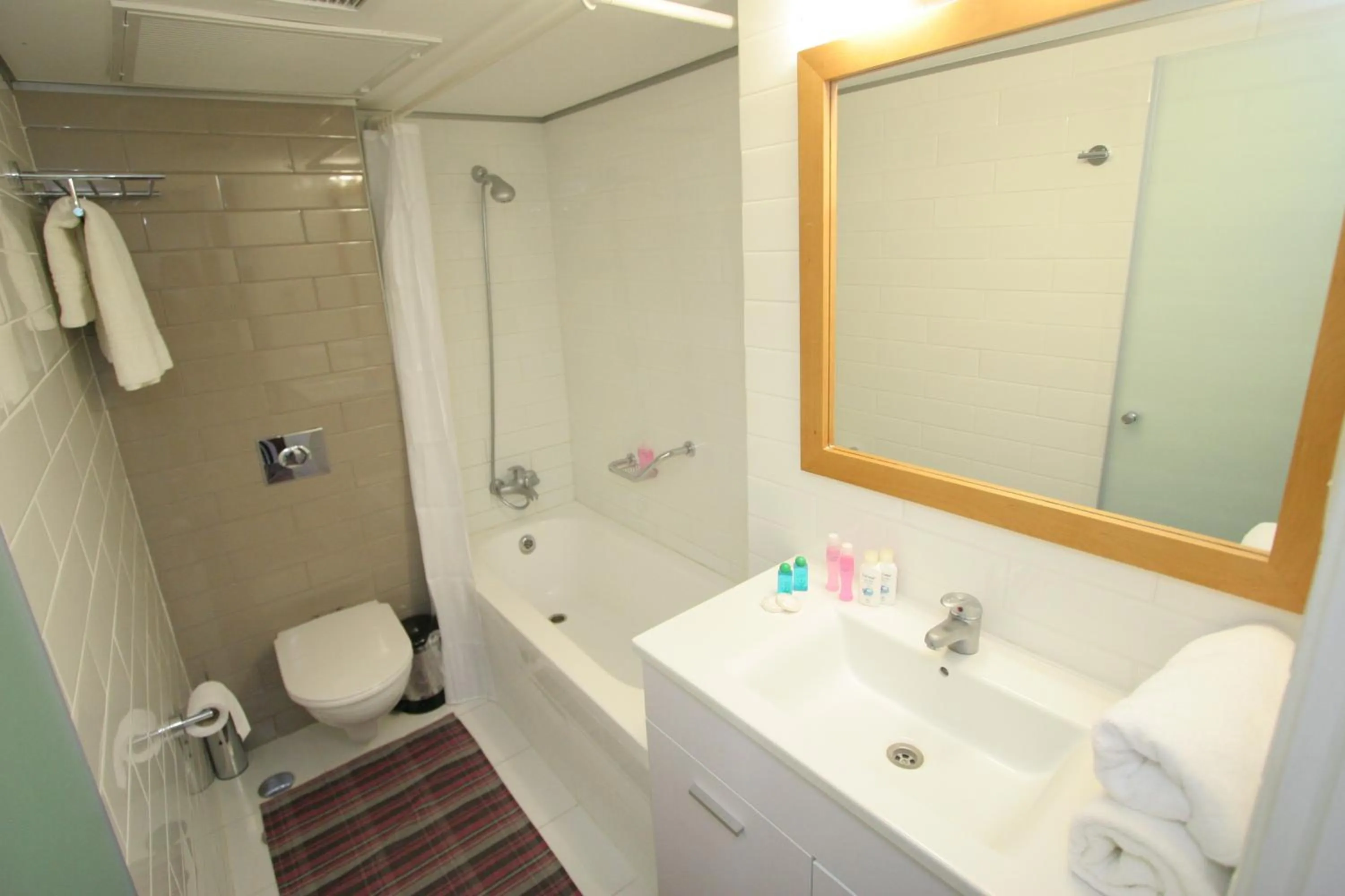 Toilet in Tabar Hotel