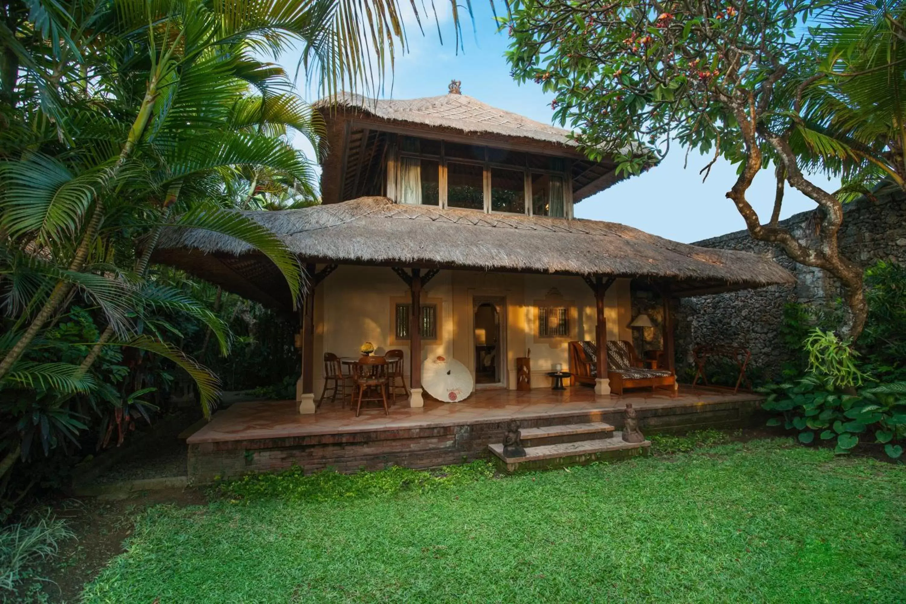 Bungalow - Beach Front in Tandjung Sari Hotel