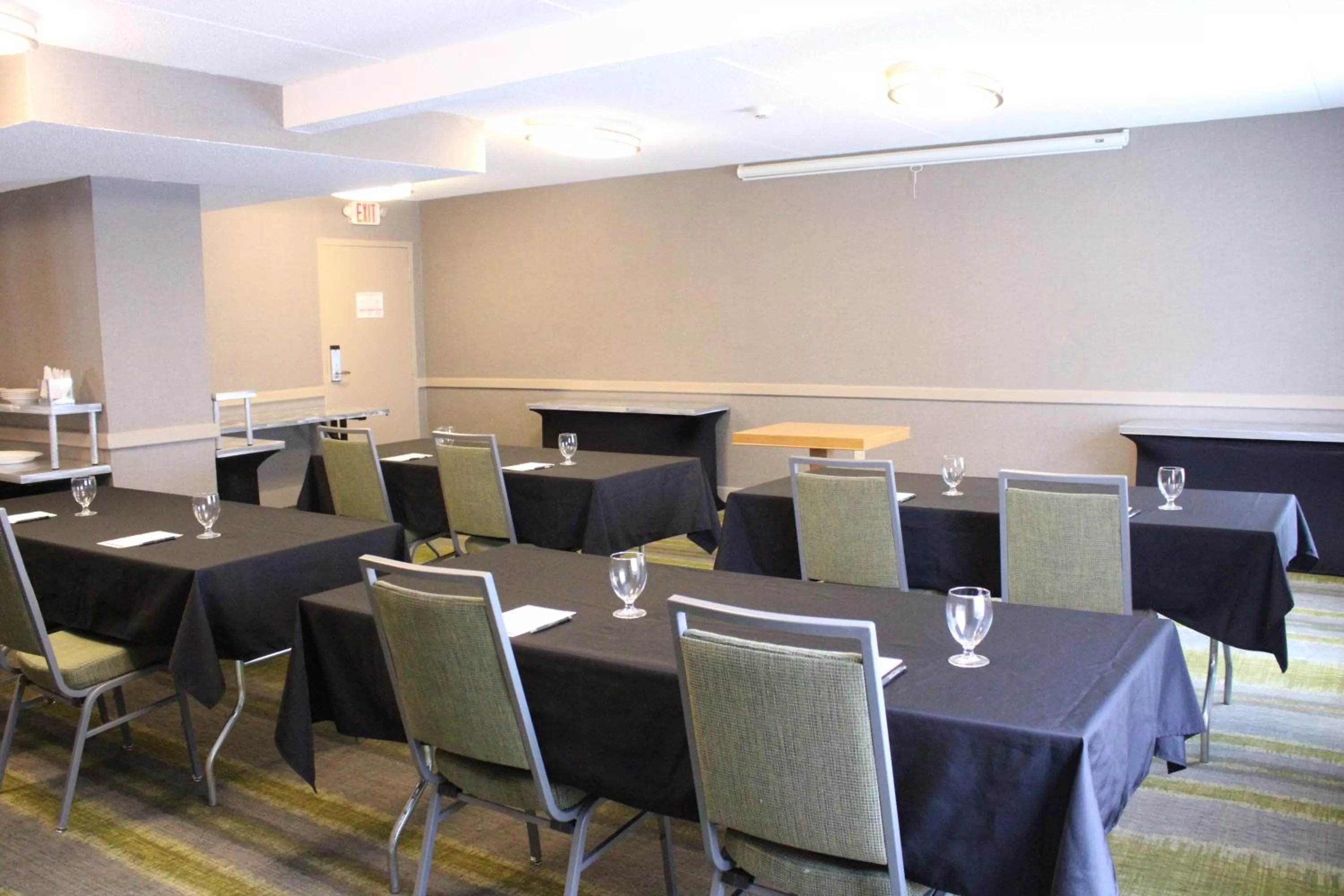 Meeting/conference room in Holiday Inn Salem by IHG