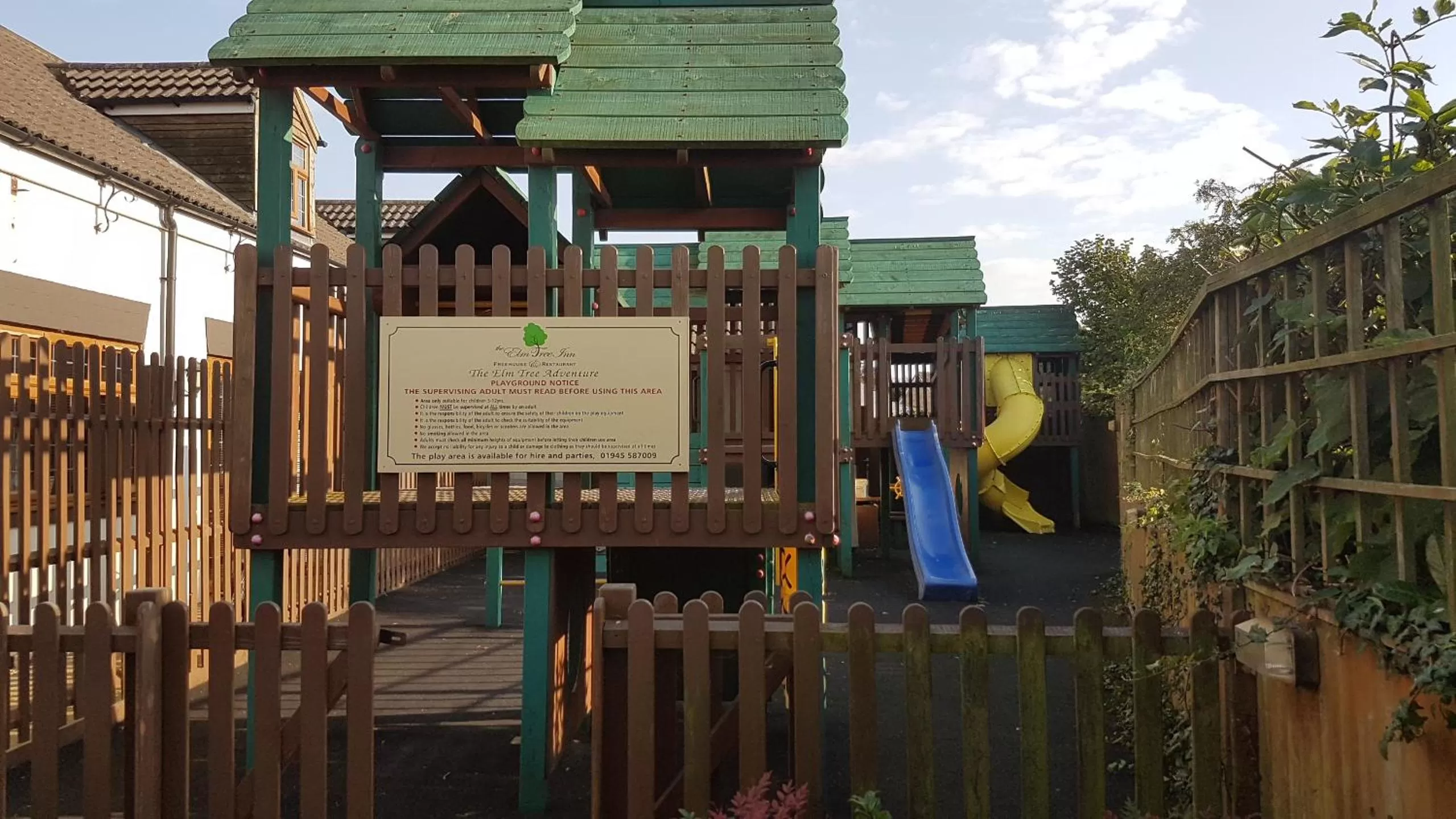 Children play ground in The Elm Tree Inn