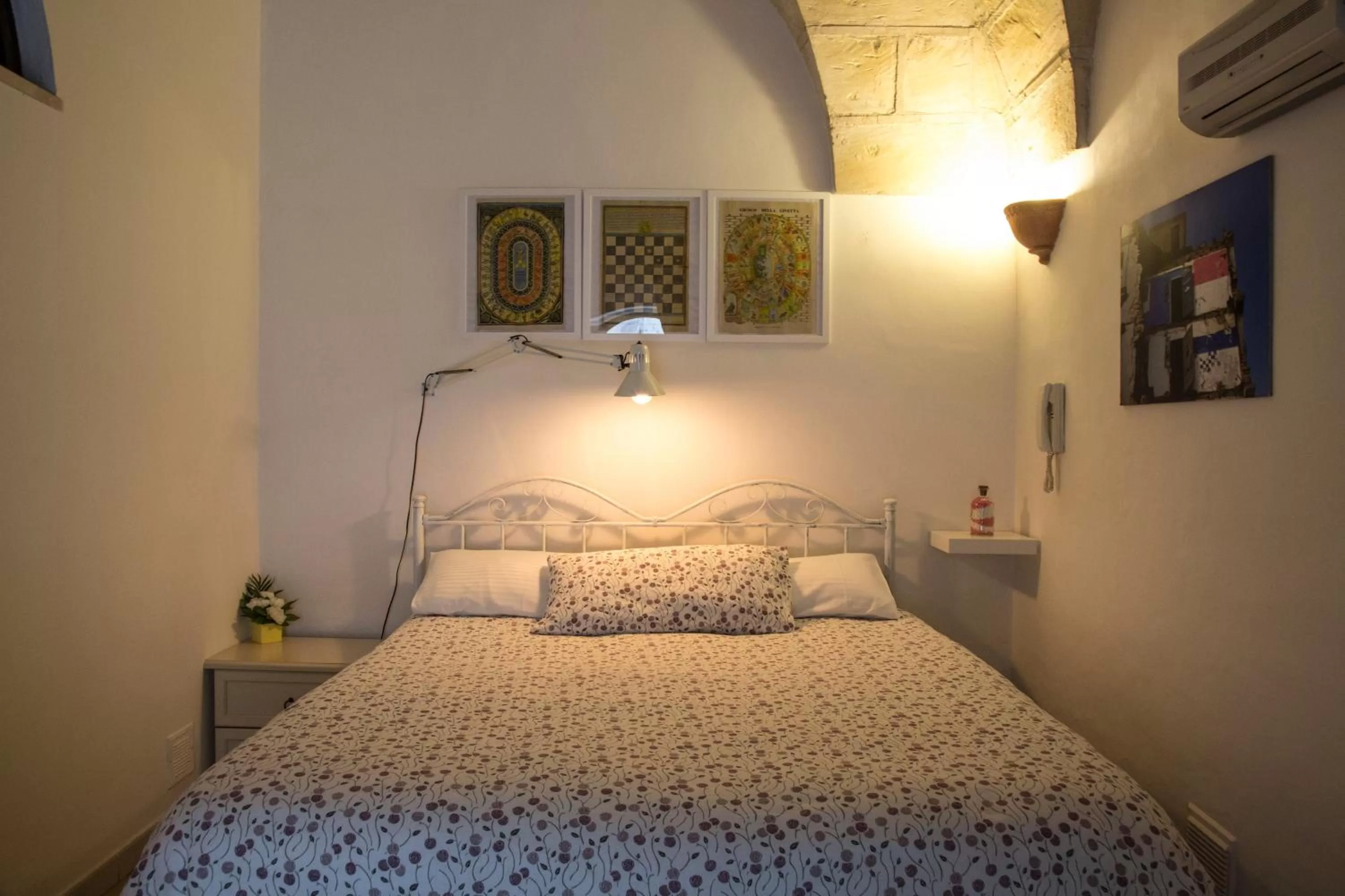 Standard Double Room with Private Bathroom - single occupancy in Antiche Volte B&B