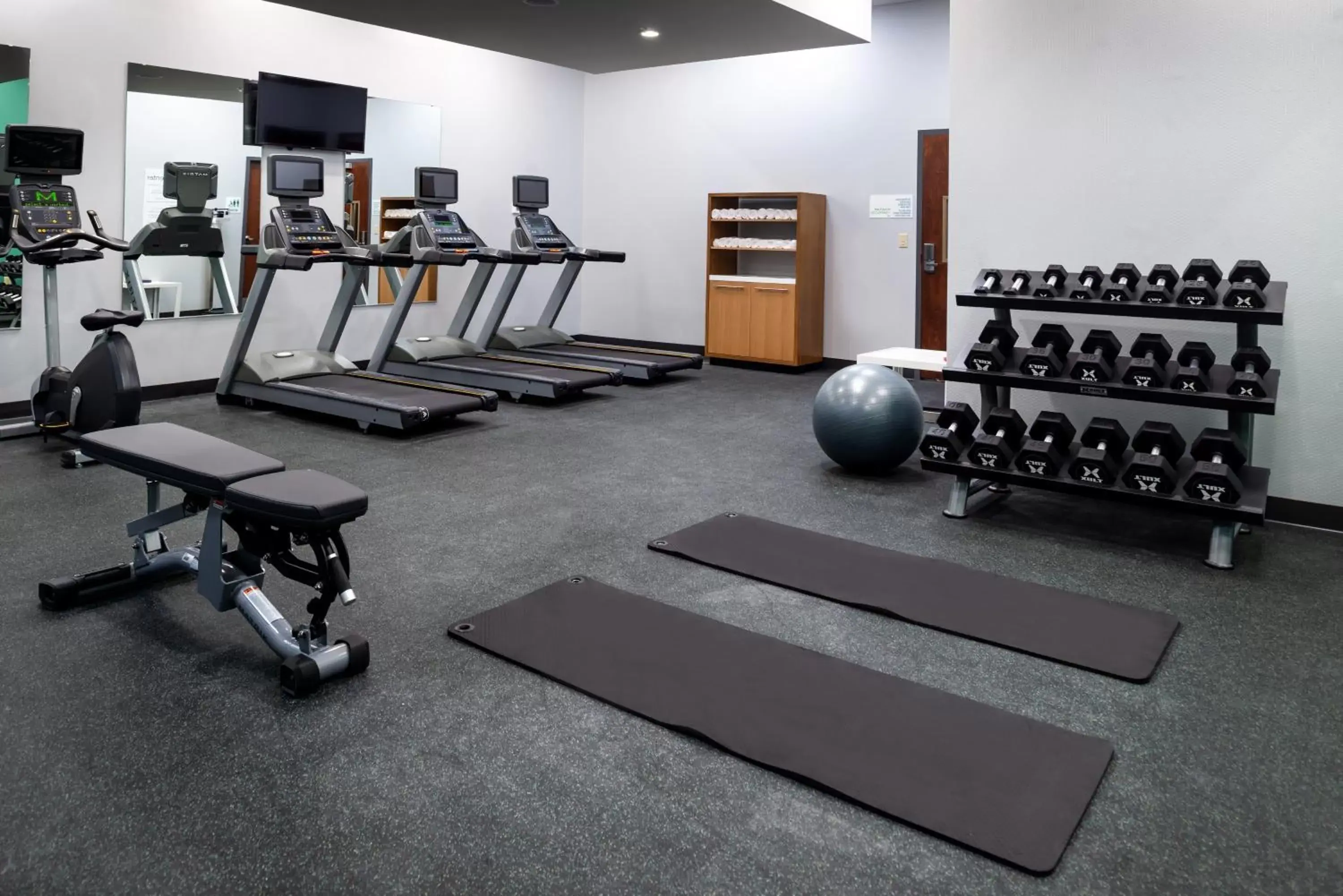 Spa and wellness centre/facilities, Fitness Center/Facilities in Holiday Inn & Suites Orlando - International Dr S, an IHG Hotel
