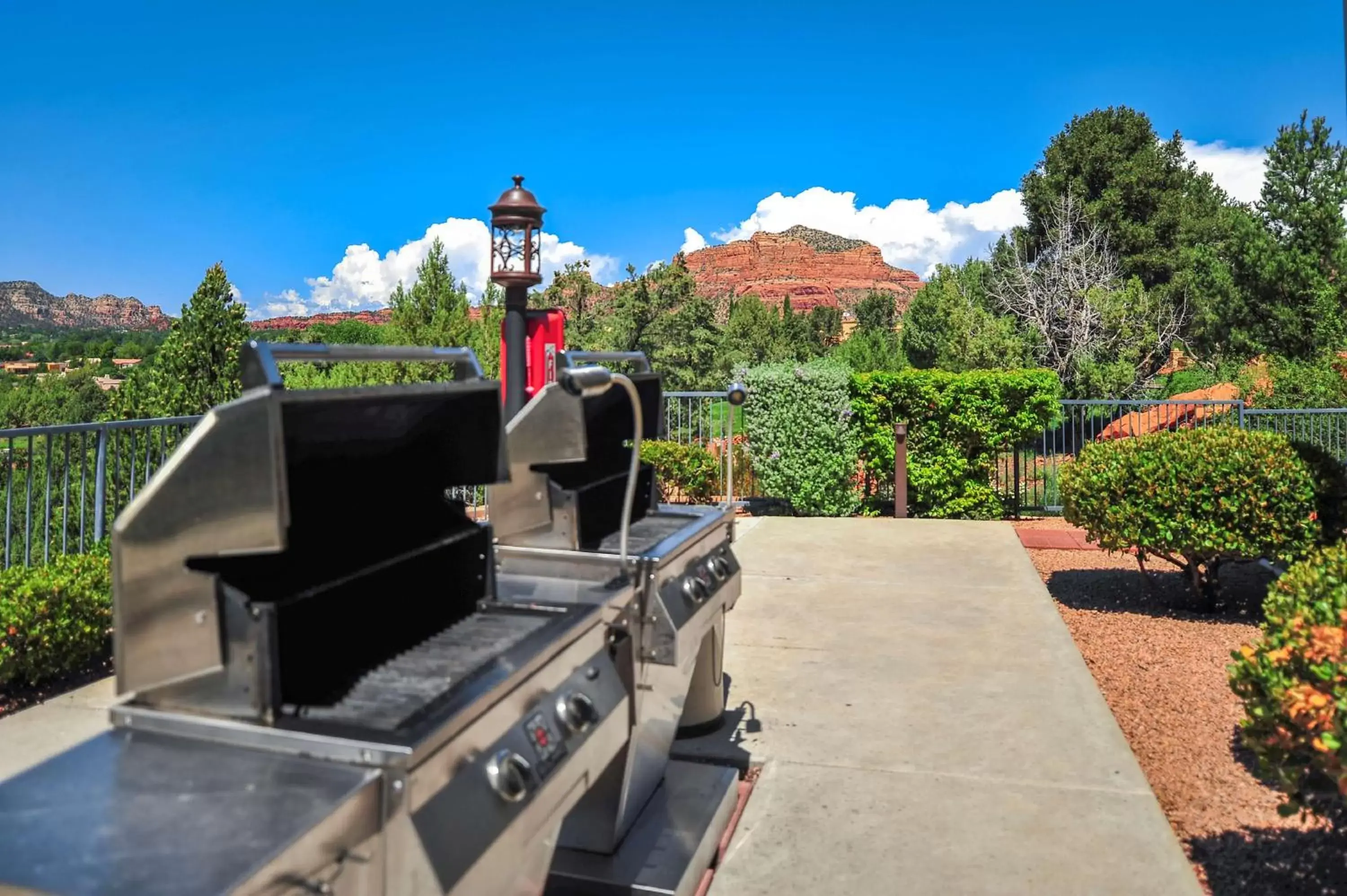 Patio, BBQ Facilities in Hilton Vacation Club Ridge on Sedona