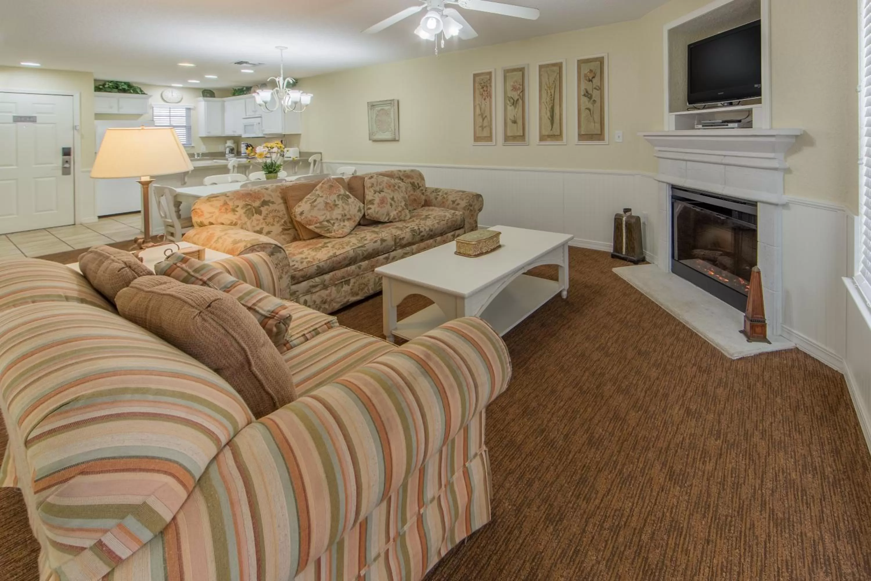 Photo of the whole room in Holiday Inn Club Vacations Apple Mountain Resort at Clarkesville