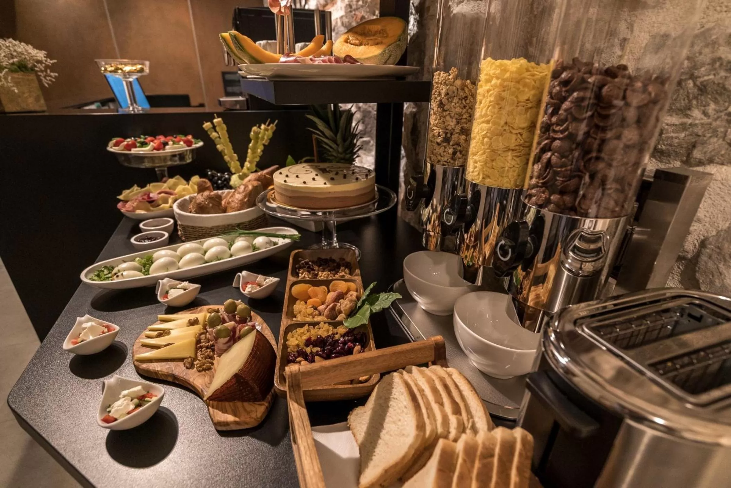 Continental breakfast in Murum Heritage Hotel