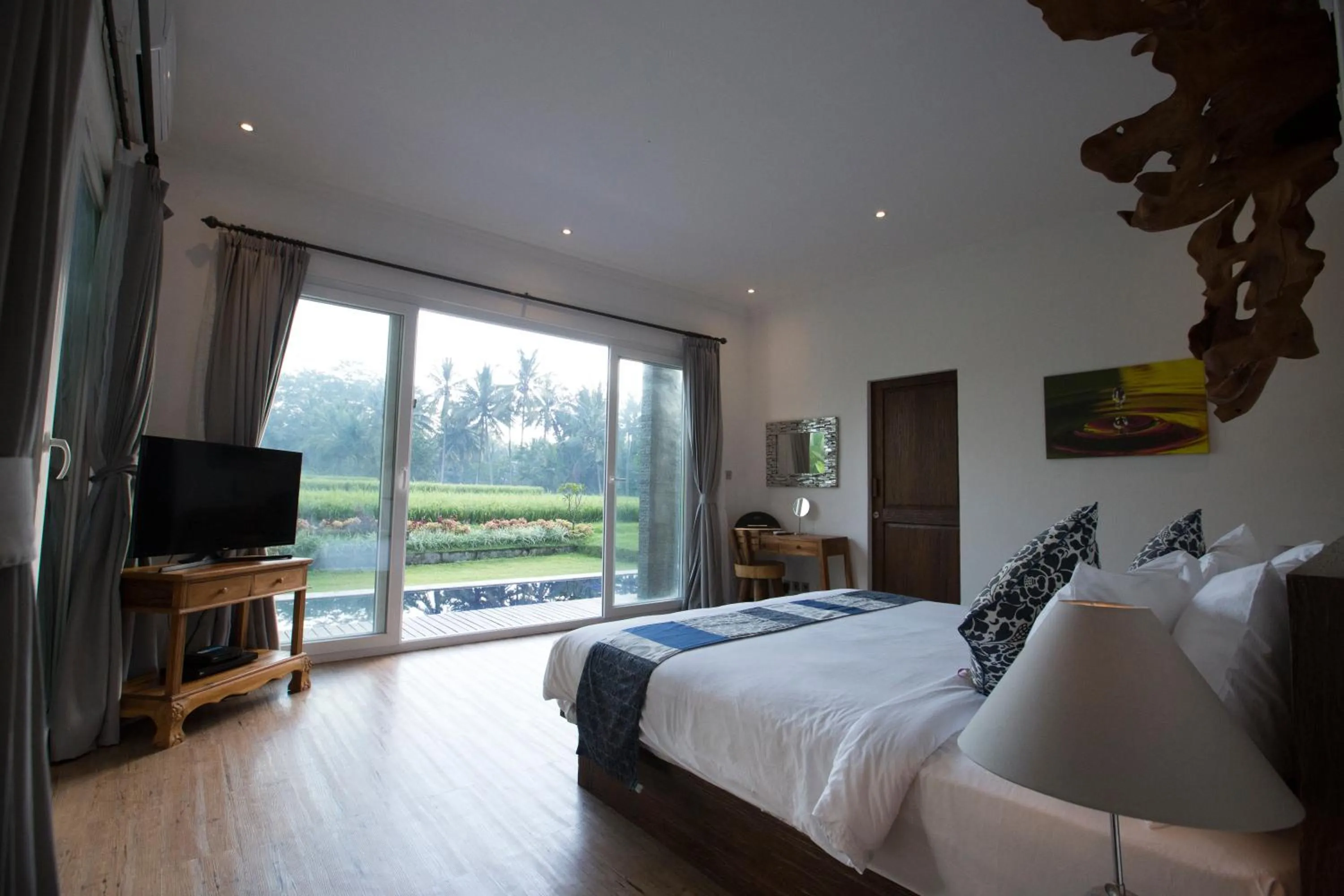 Photo of the whole room, Bed in The Samara Villas & Restaurant