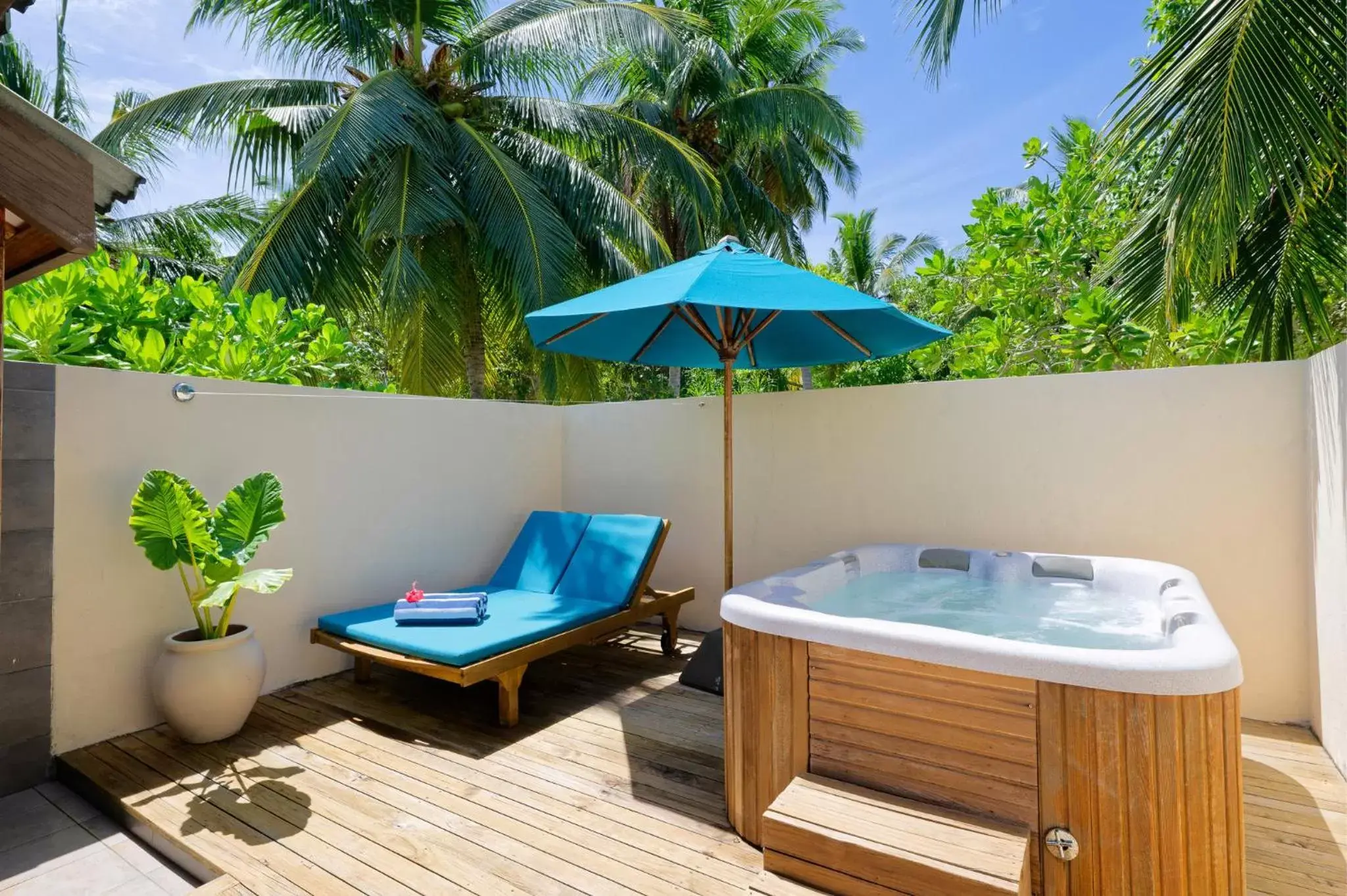 Hot Tub in Canareef Resort Maldives