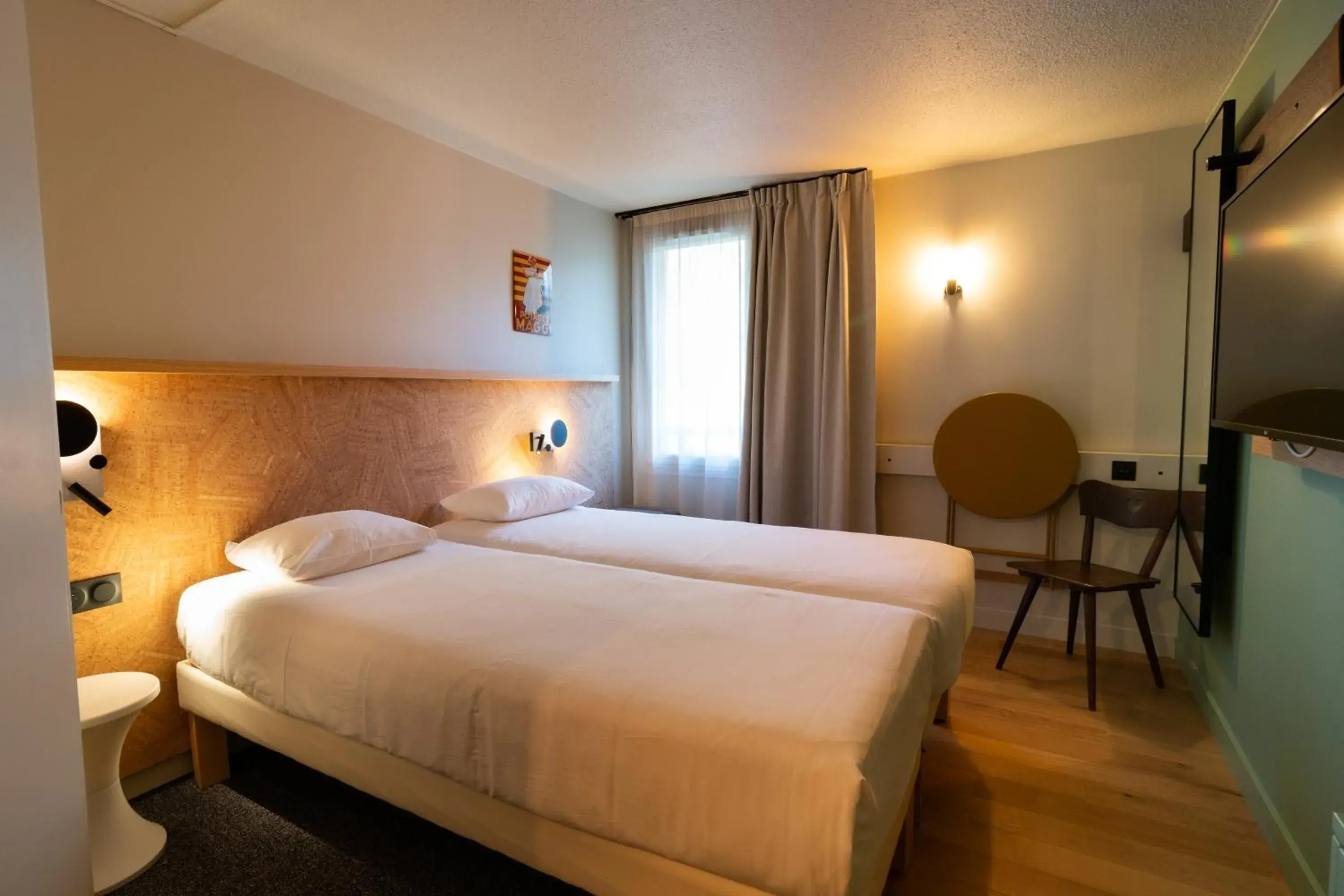 Photo of the whole room, Bed in Greet Hotel Colmar