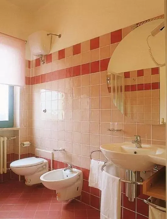 Bathroom in Hotel La Rotonda
