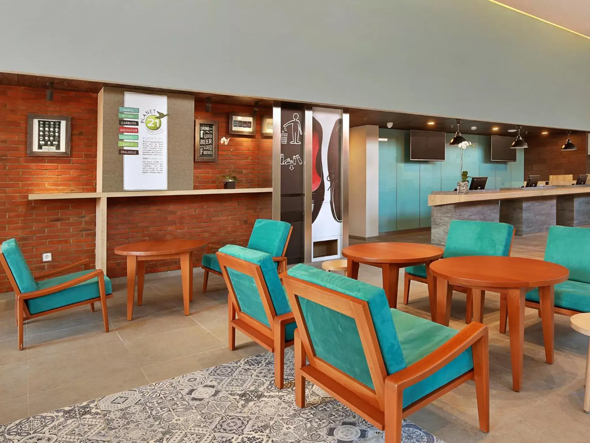 Communal lounge/ TV room, Lounge/Bar in ibis Bali Legian Street