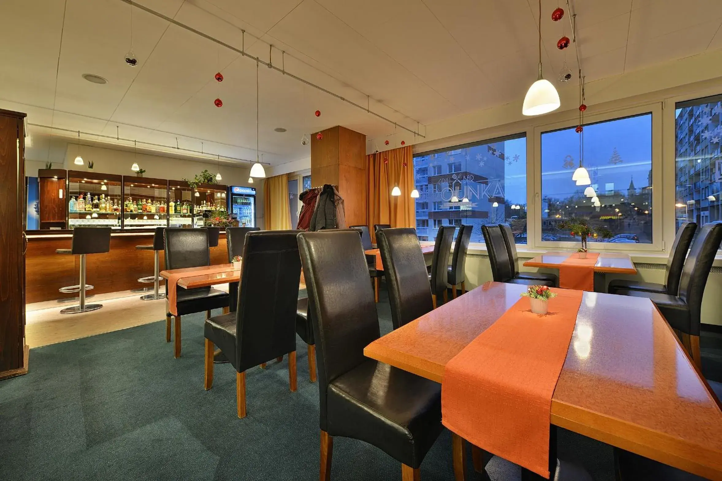 Lounge or bar, Restaurant/Places to Eat in Hotel Grand Litava Beroun